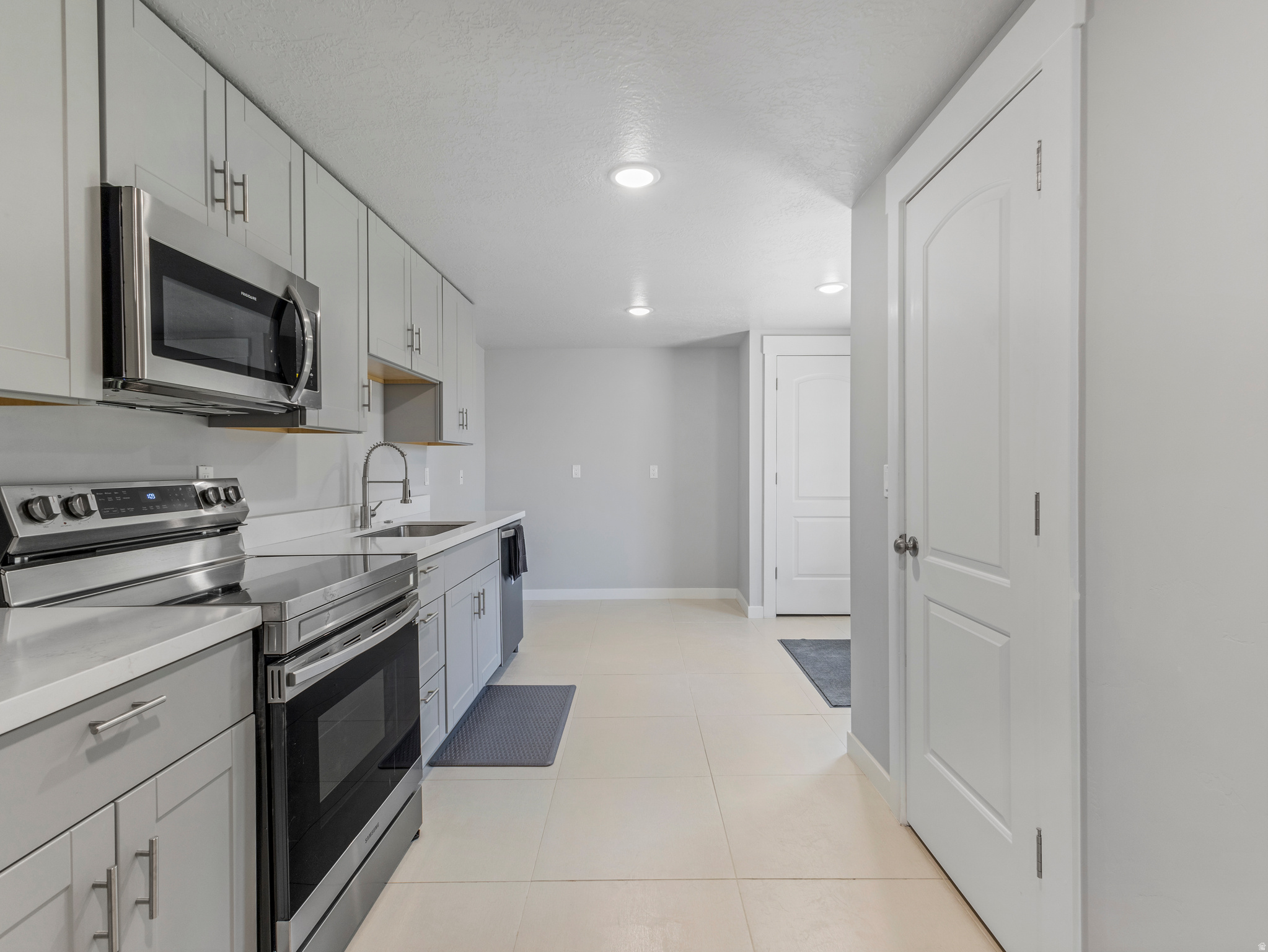 RIDGE - Residential