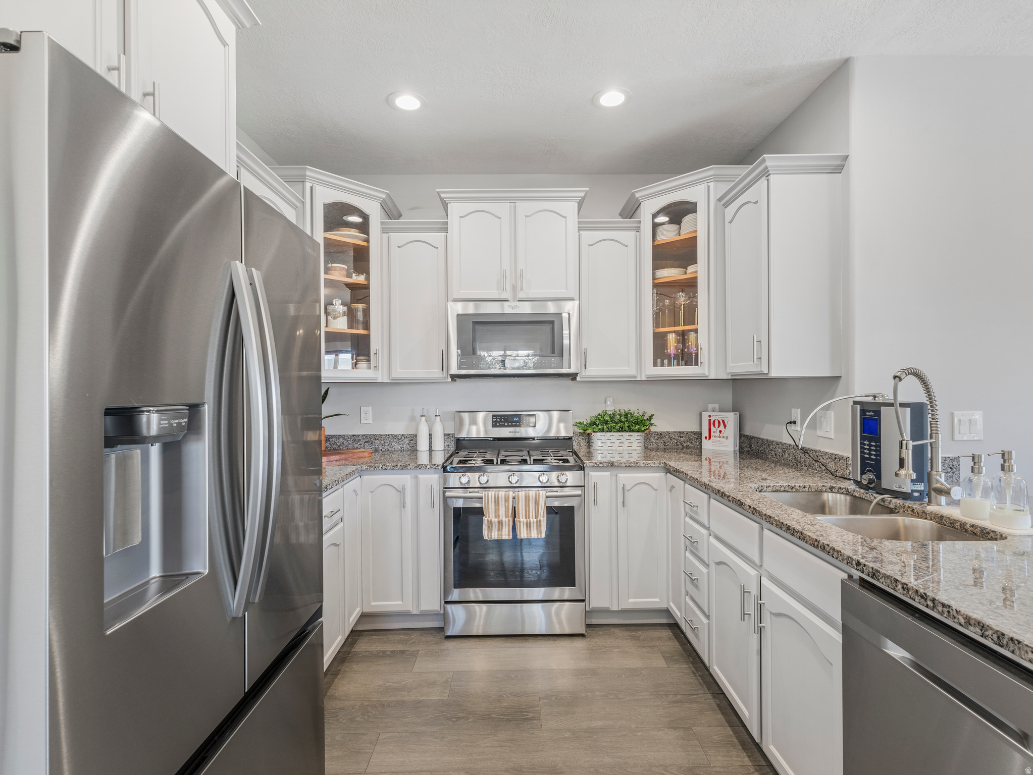 RIDGE - Residential