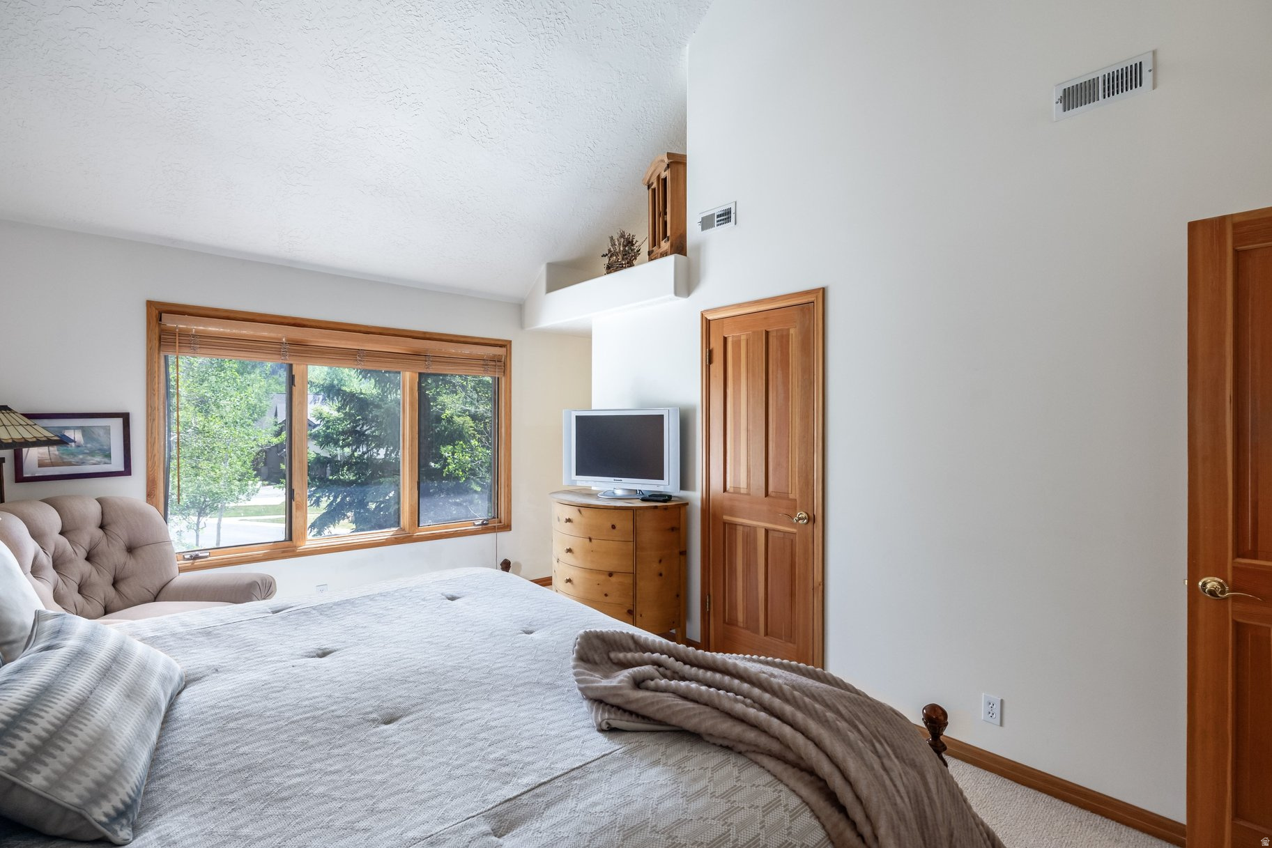 DEER LAKE VILLAGE - Residential