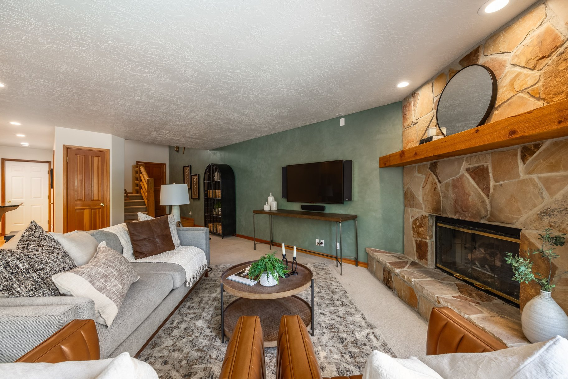 DEER LAKE VILLAGE - Residential