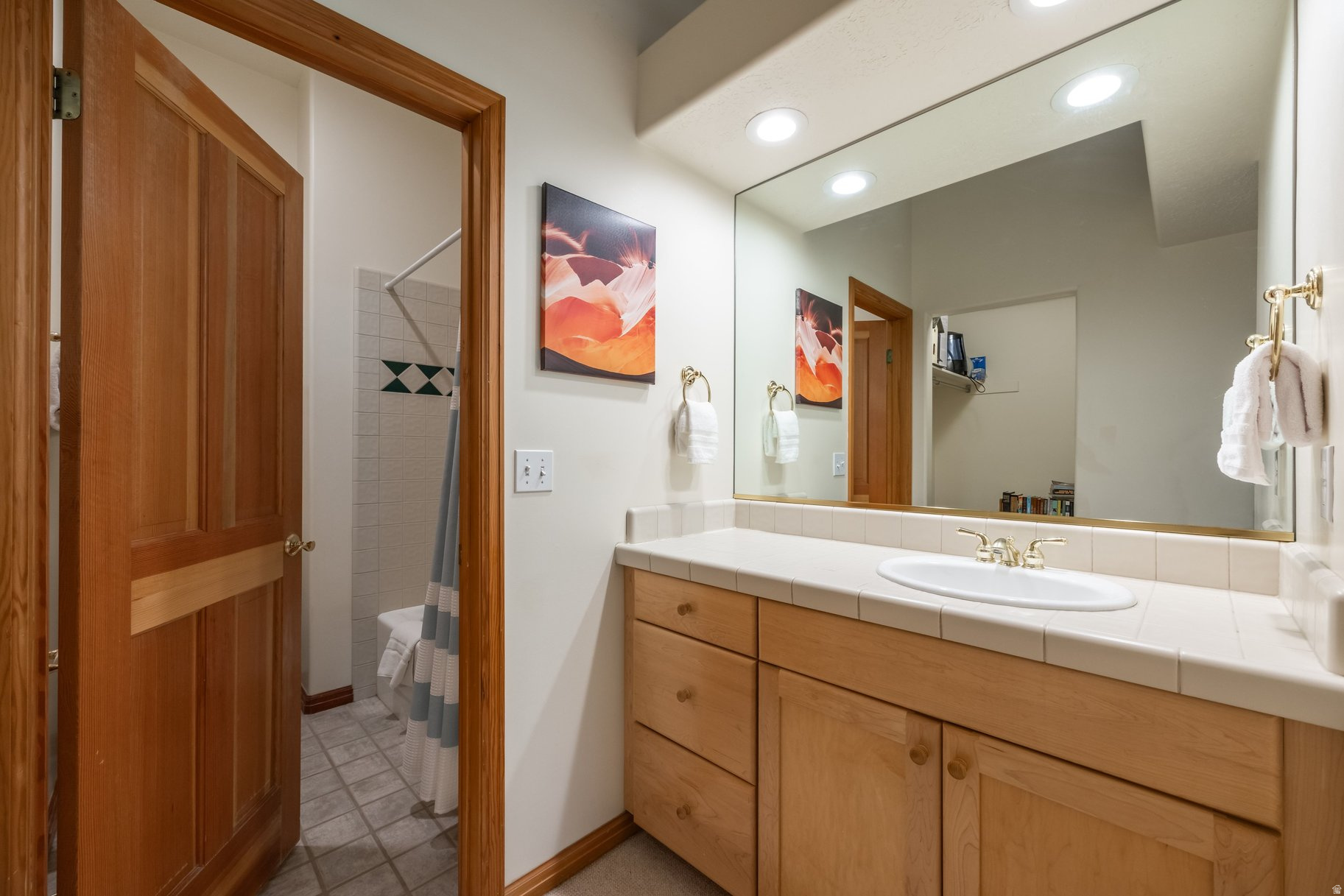 DEER LAKE VILLAGE - Residential
