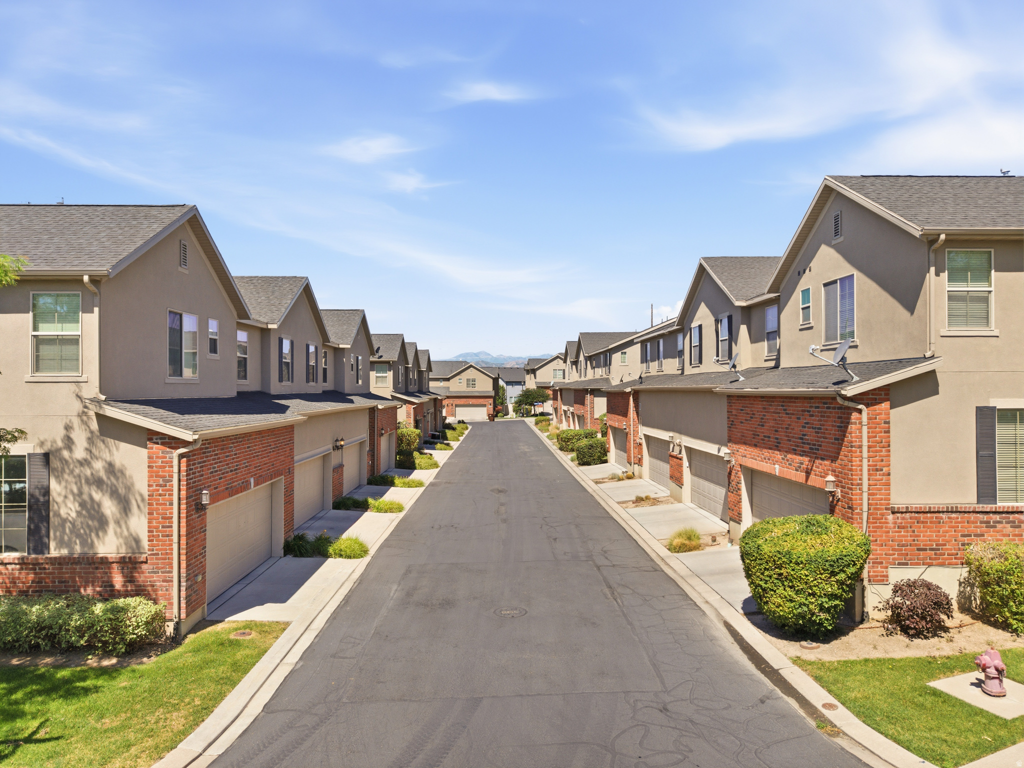 IVORY RIDGE - Residential