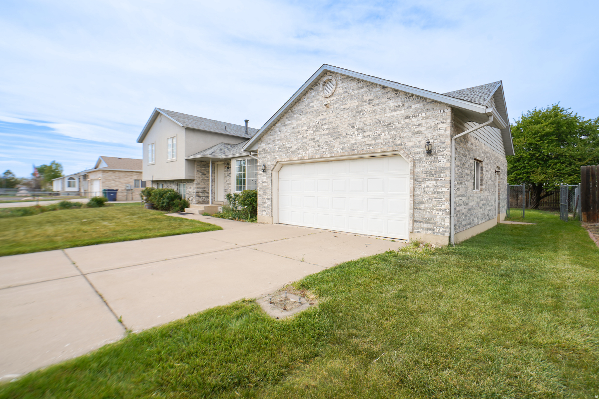 WOODMERE ESTATES 01 - Residential