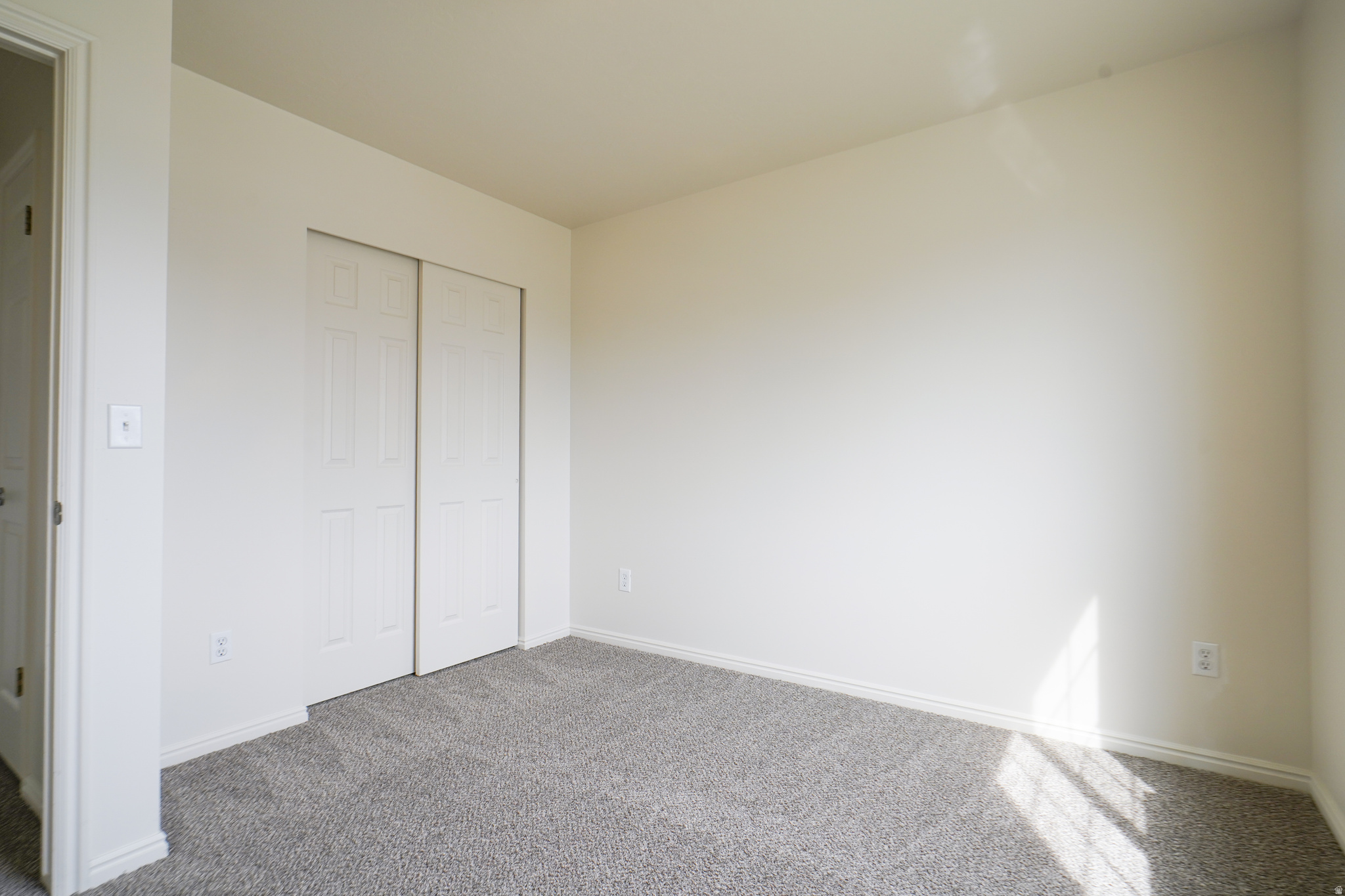 WOODMERE ESTATES 01 - Residential