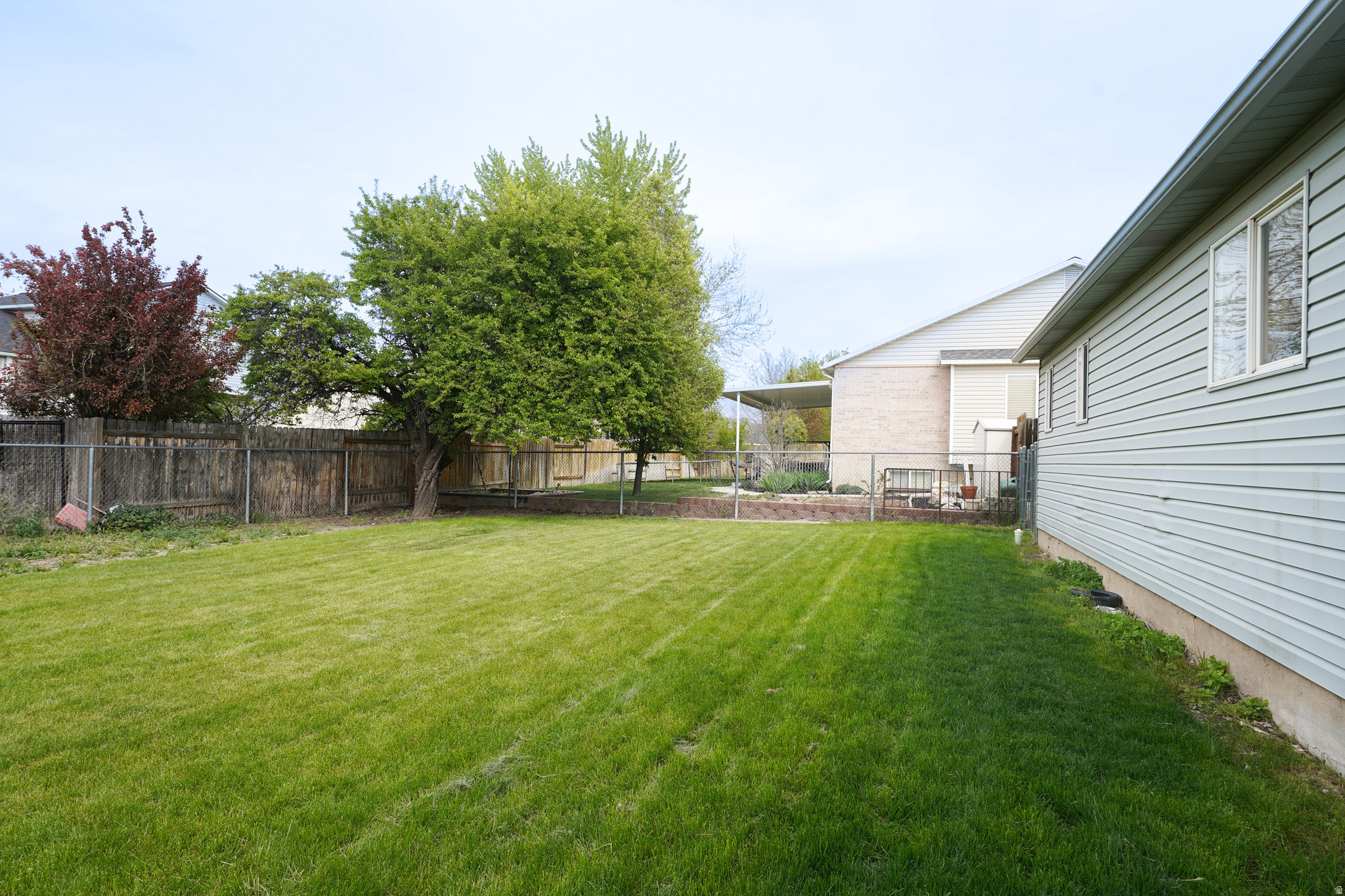 WOODMERE ESTATES 01 - Residential