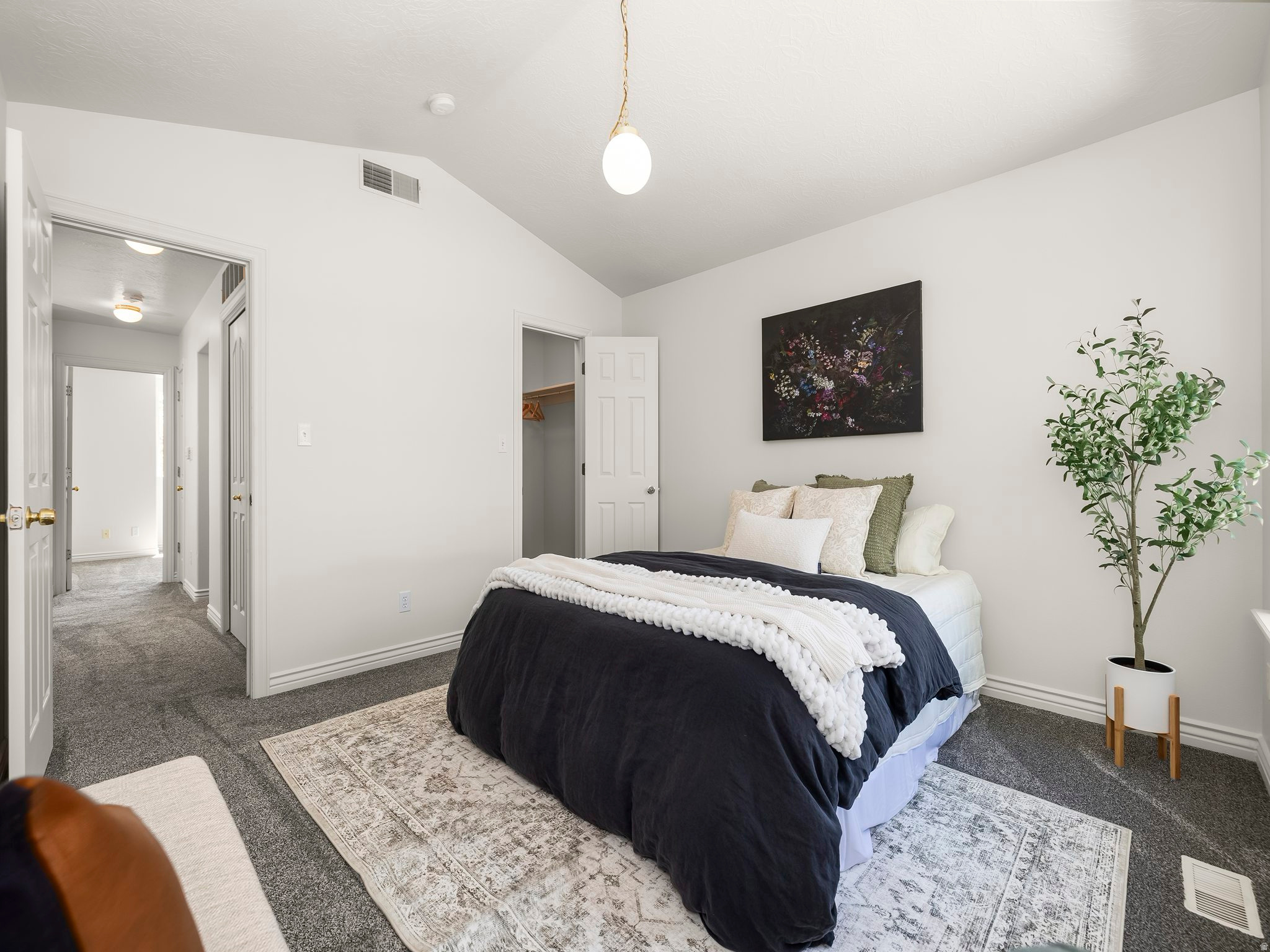 MAJESTIC MEADOWS TOWNHOMES - Residential