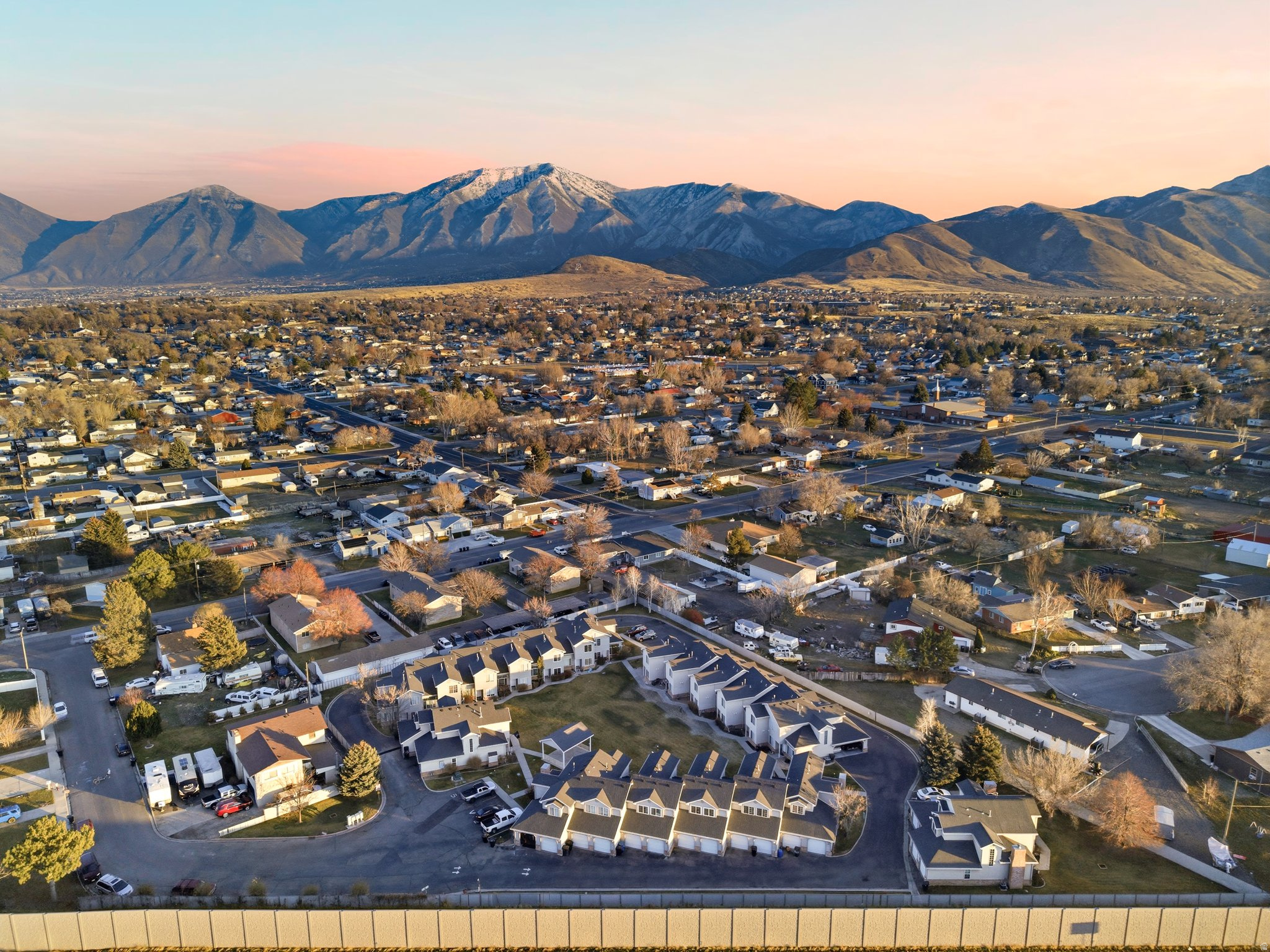 MAJESTIC MEADOWS TOWNHOMES - Residential