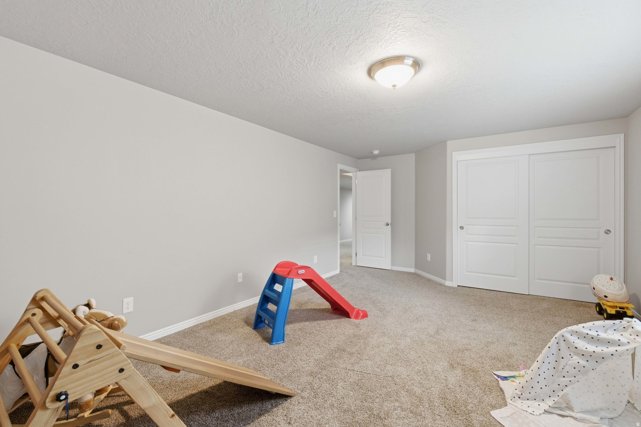 DESERT CREEK - Residential