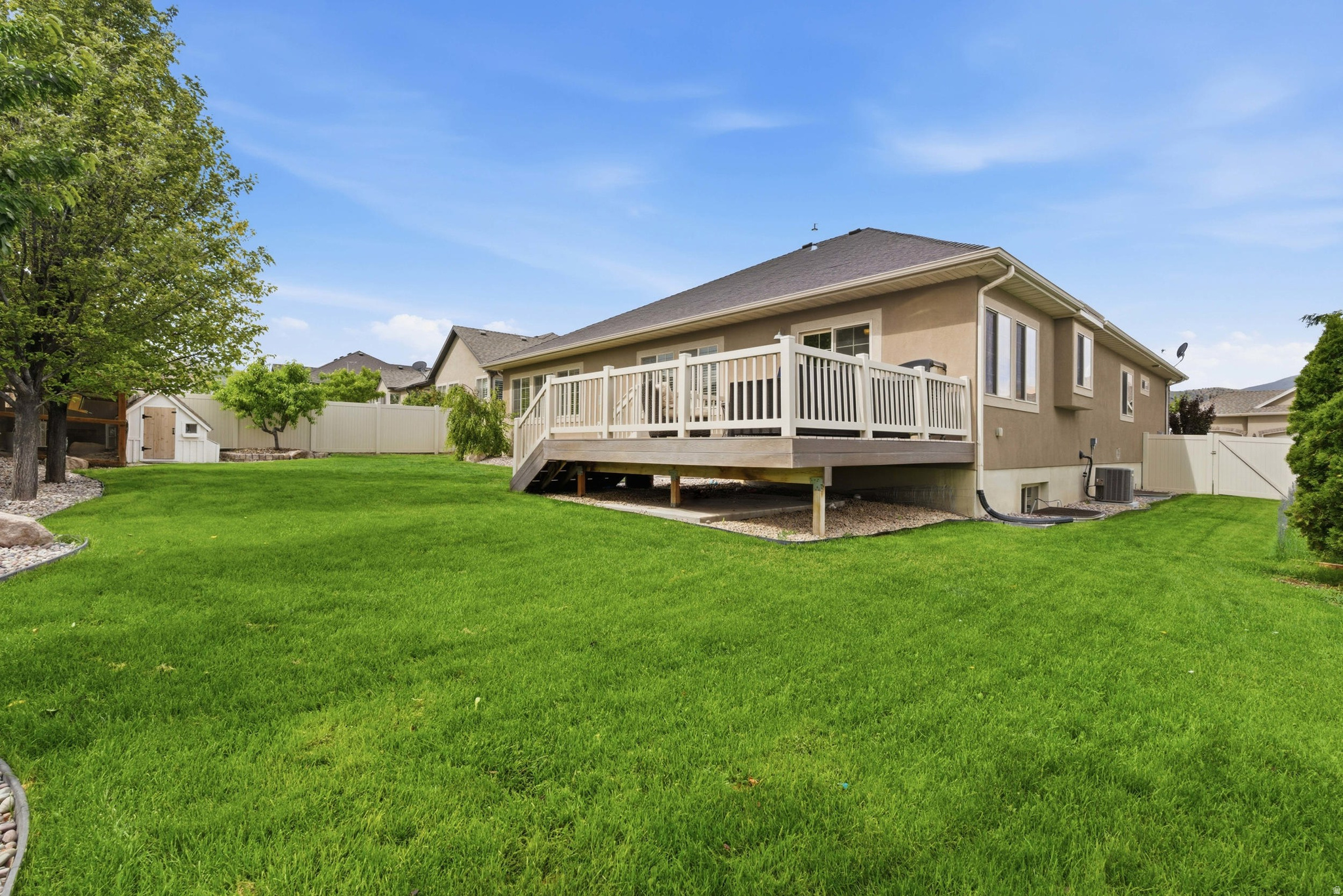 DESERT CREEK - Residential