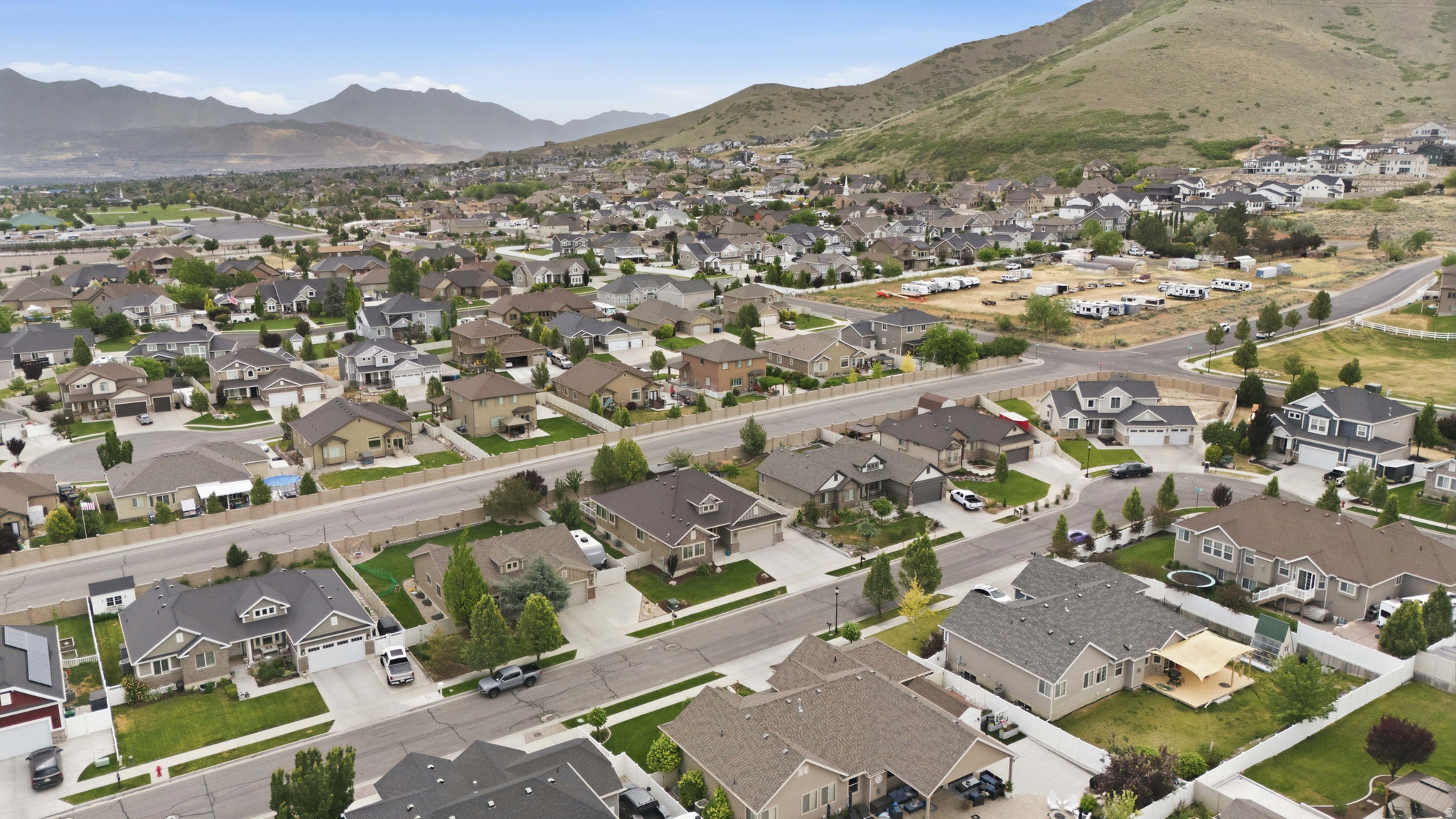 DESERT CREEK - Residential