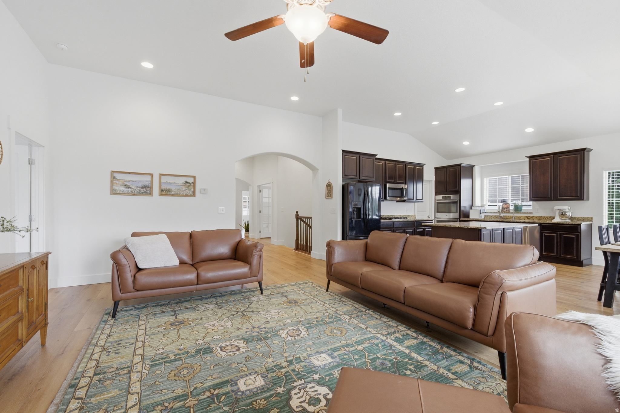 DESERT CREEK - Residential