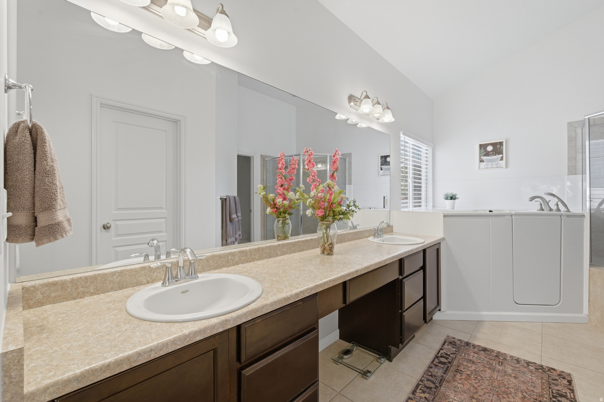 DESERT CREEK - Residential