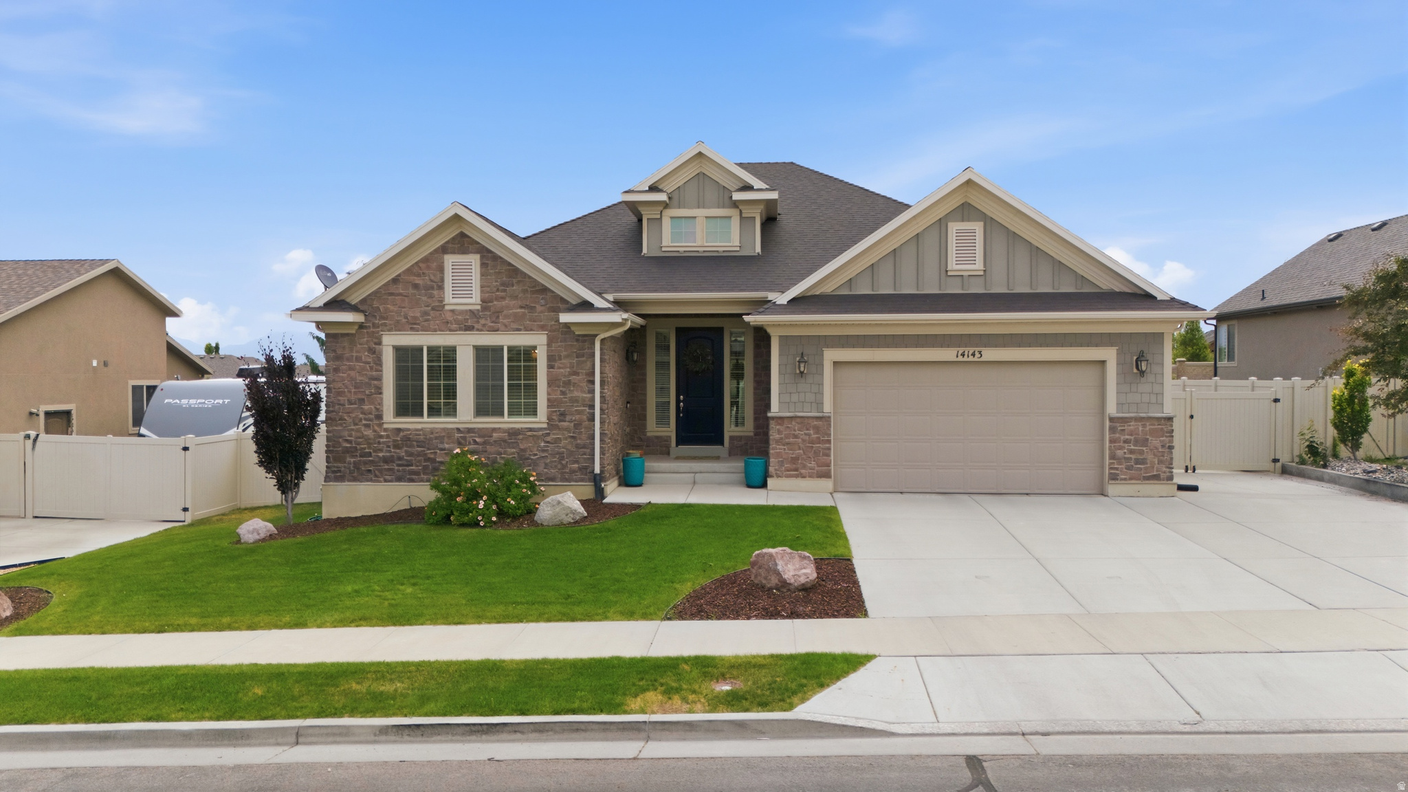 DESERT CREEK - Residential
