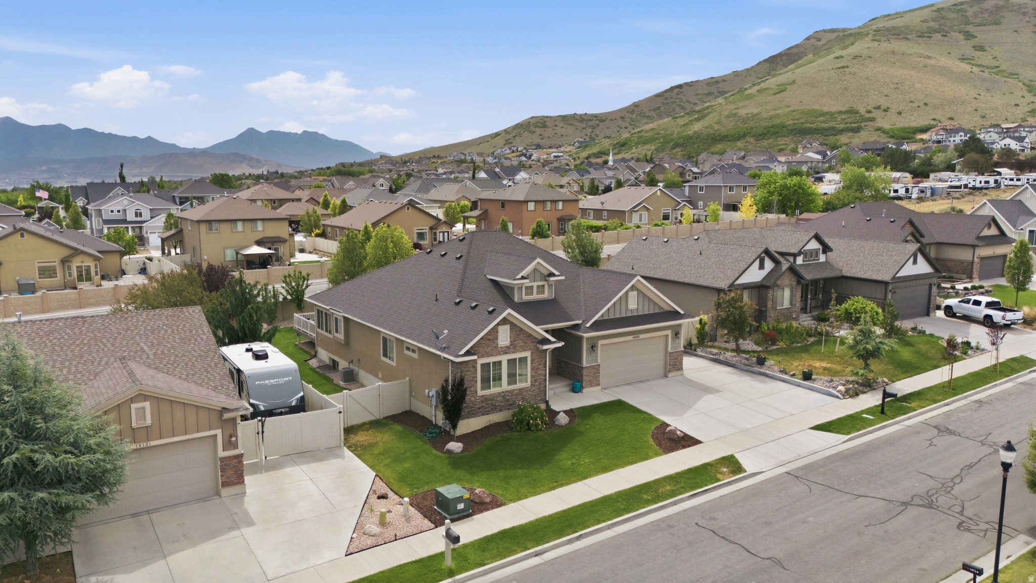 DESERT CREEK - Residential