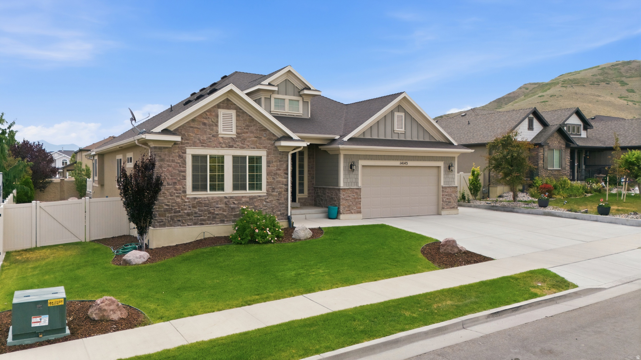 DESERT CREEK - Residential