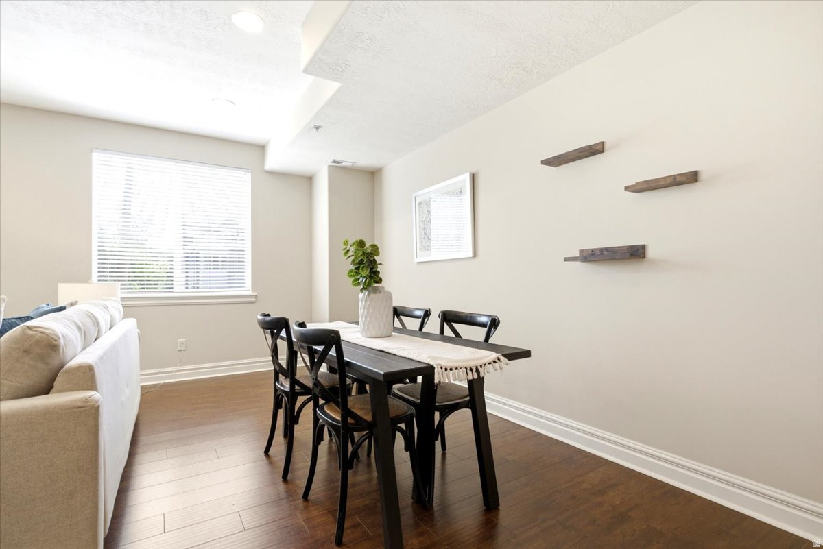 HAMPTON PLACE - Residential