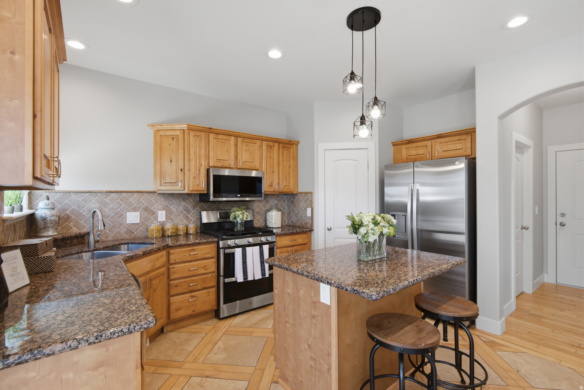 SARATOGA HILLS - Residential