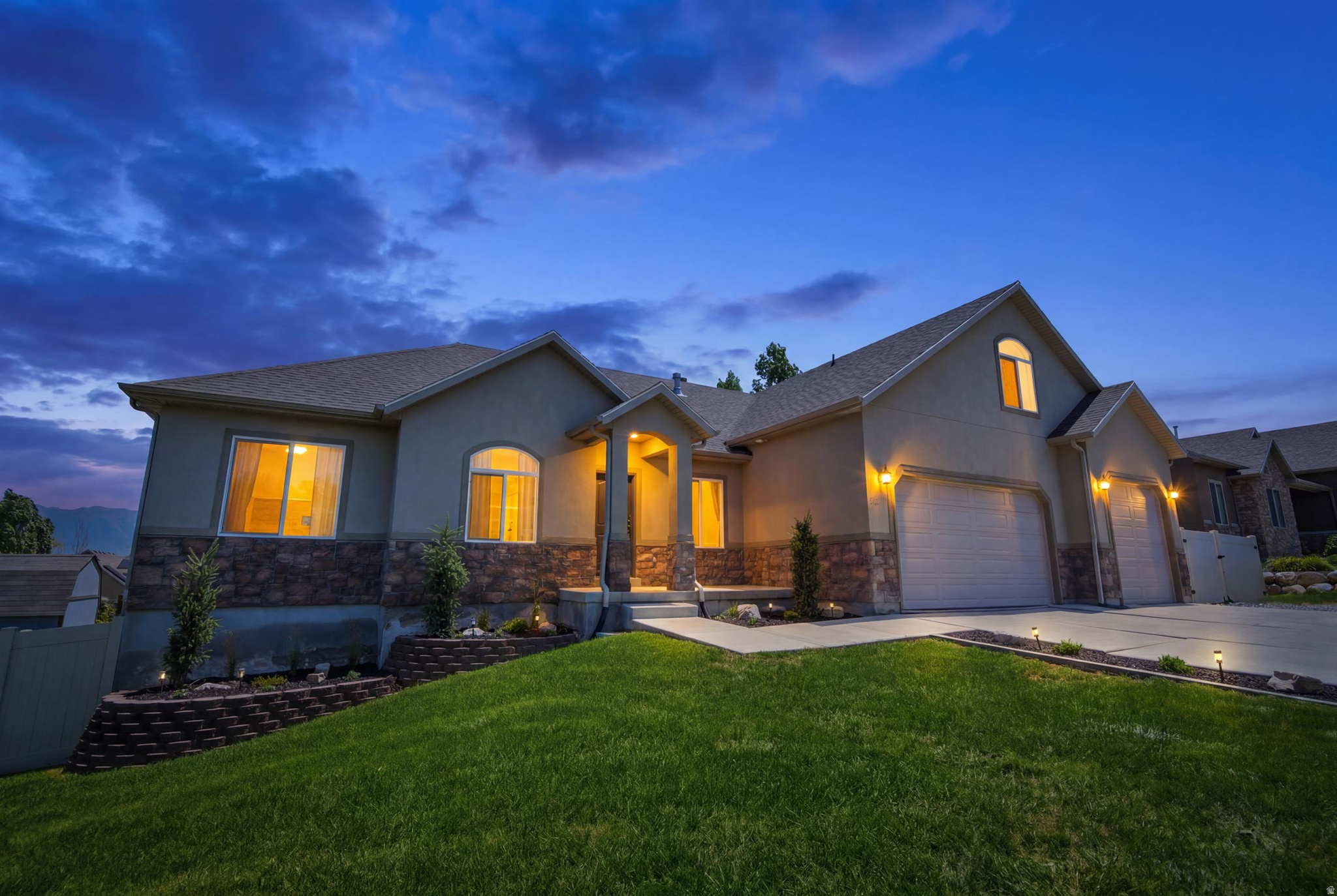 SARATOGA HILLS - Residential