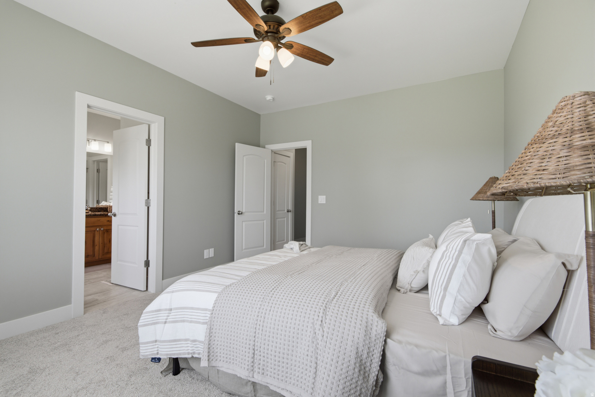 SARATOGA HILLS - Residential