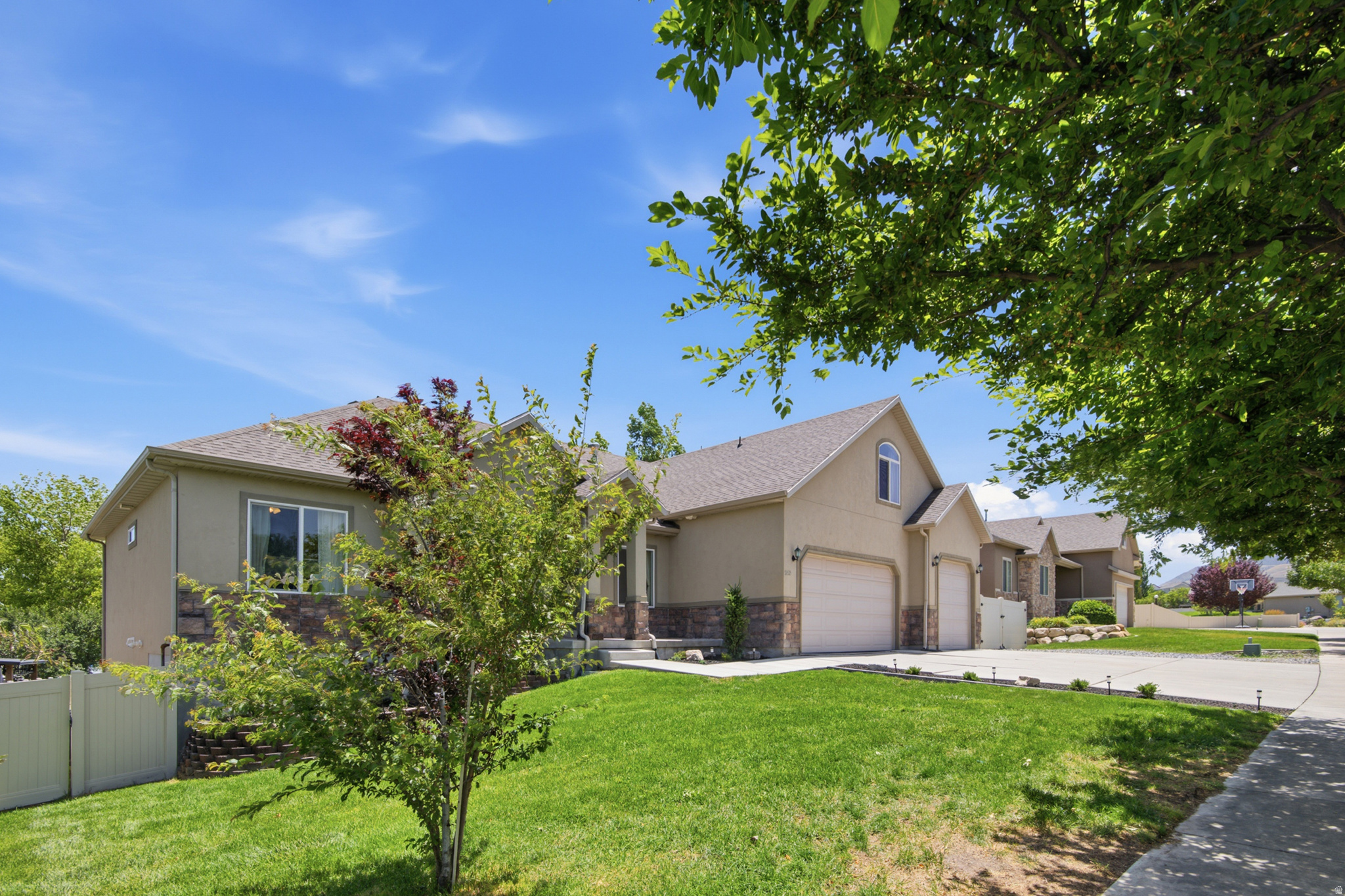 SARATOGA HILLS - Residential