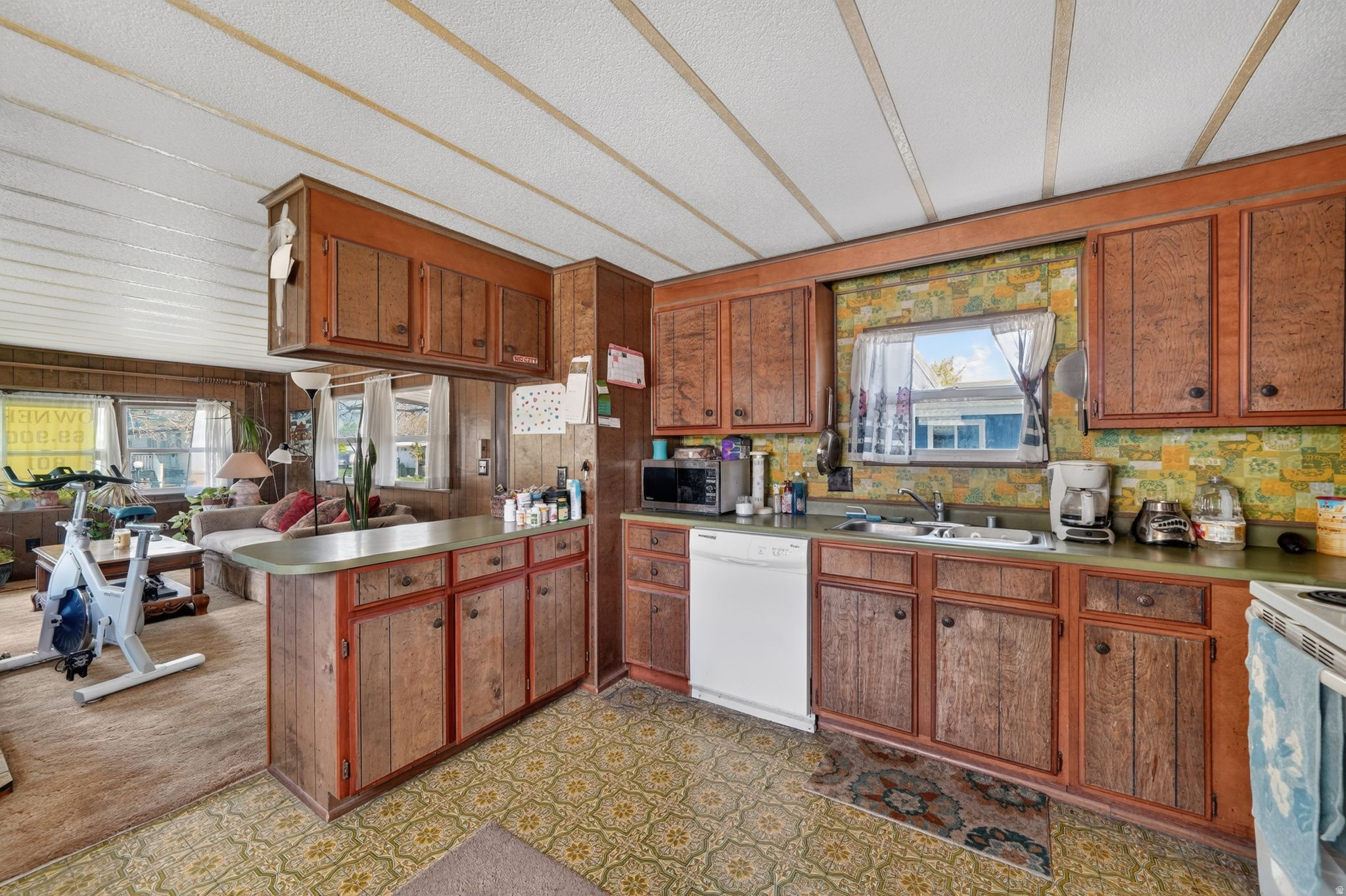 WINCHESTER ESTATES - Residential