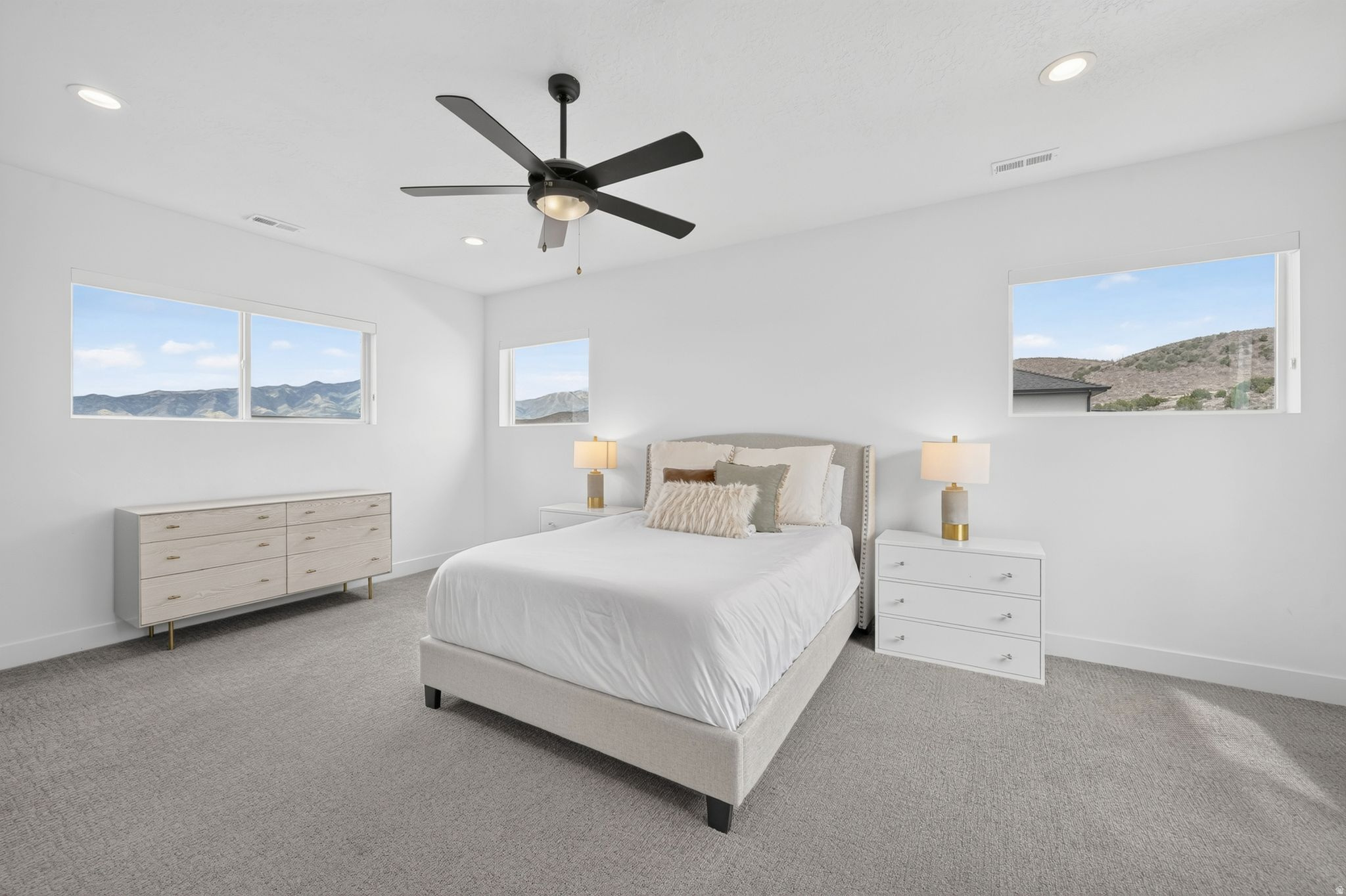 VALLEY VIEW - Residential