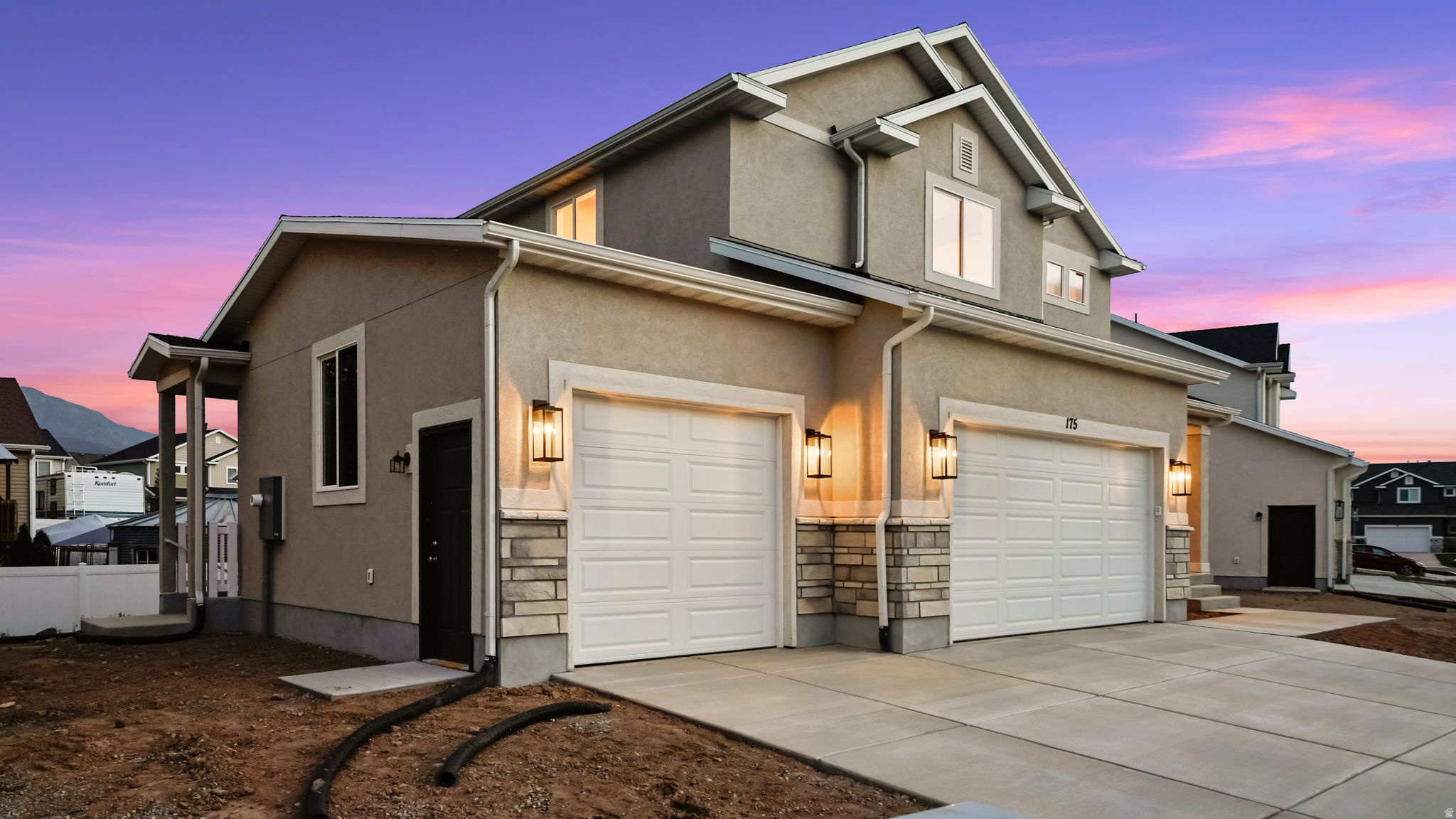 APPLE HOLLOW AT THE ORCHARDS - Residential