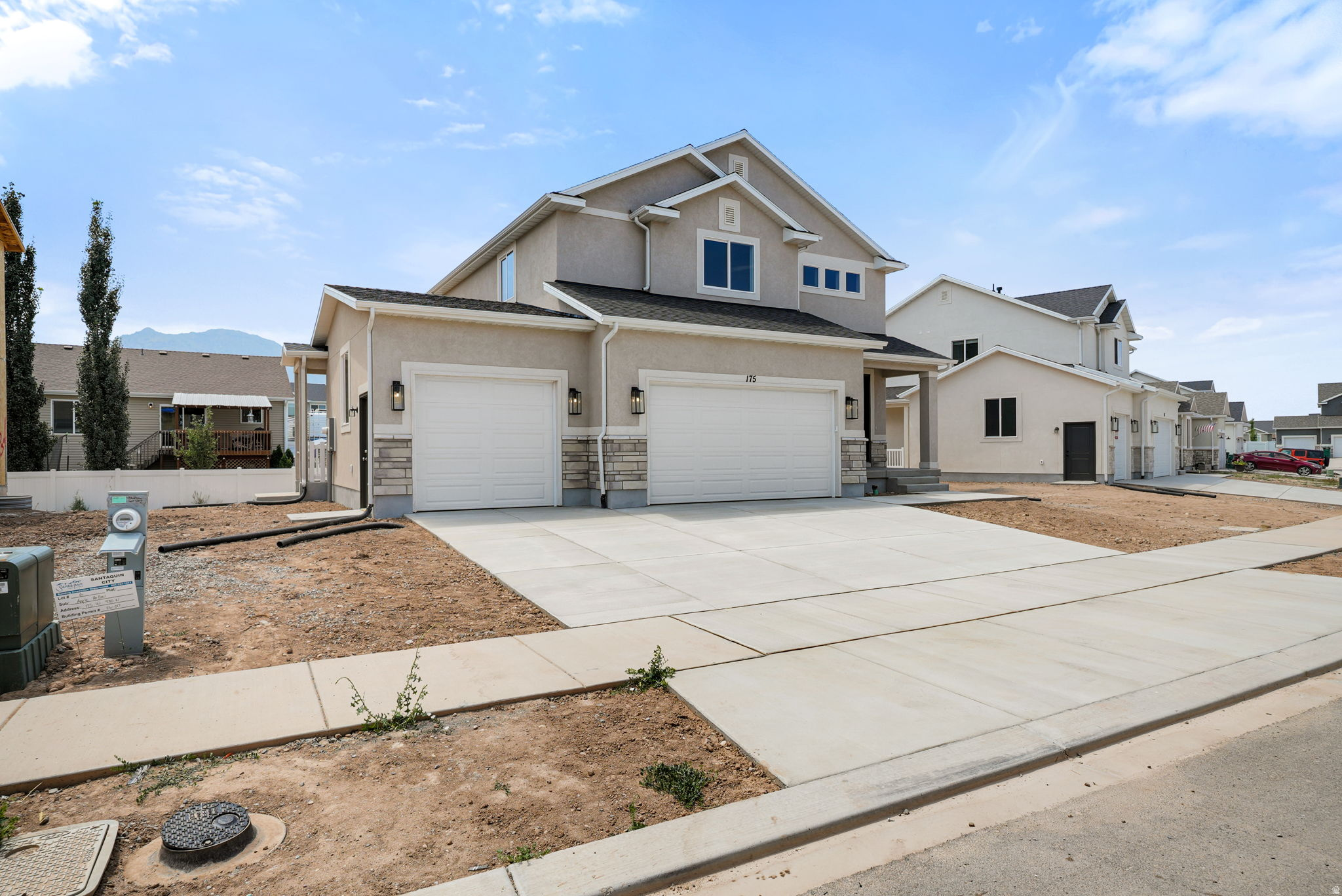 APPLE HOLLOW AT THE ORCHARDS - Residential