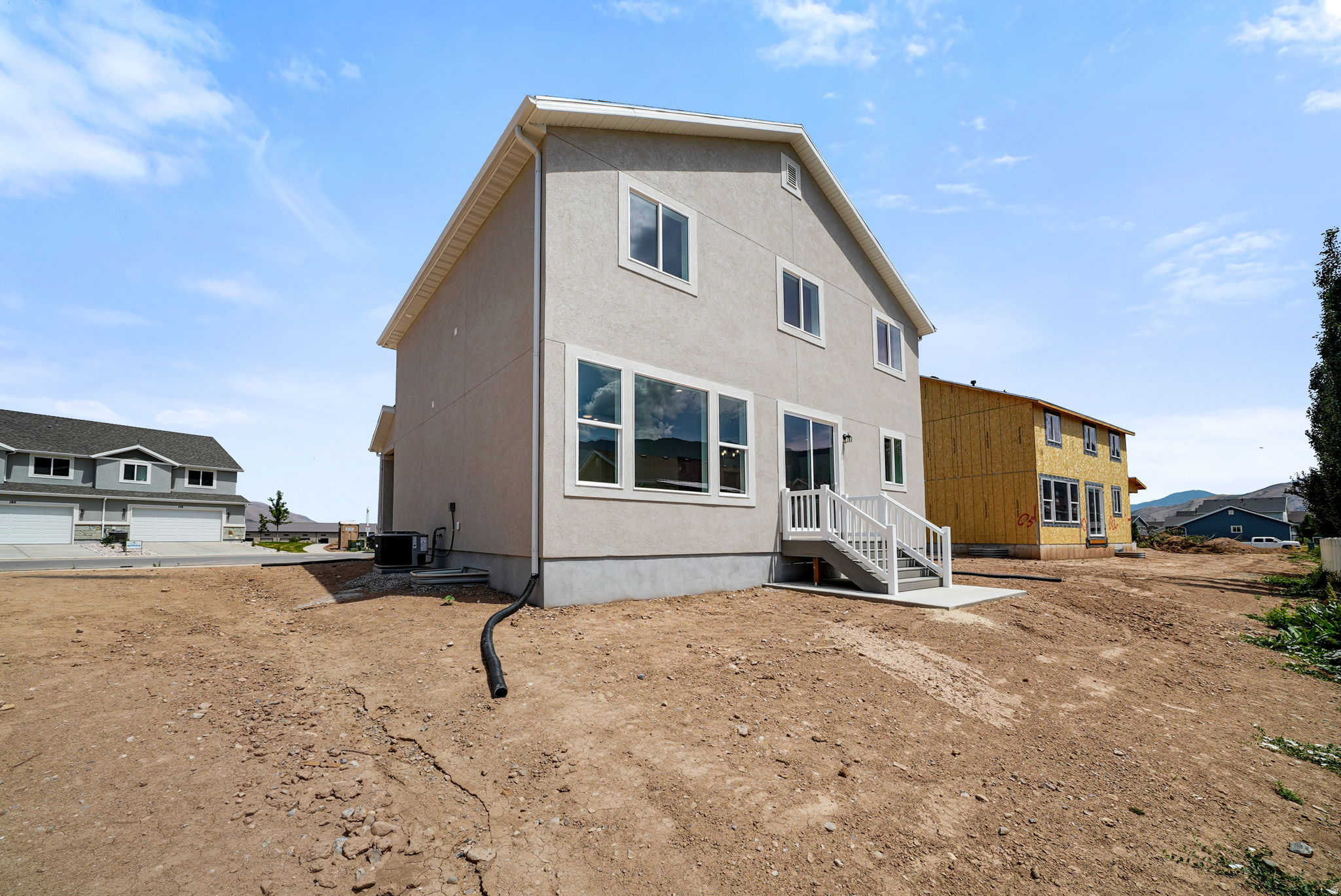 APPLE HOLLOW AT THE ORCHARDS - Residential