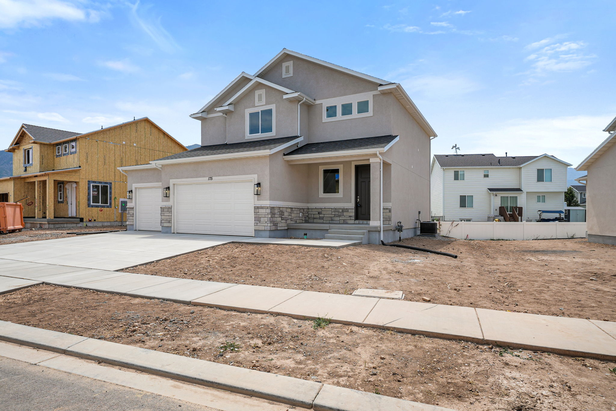 APPLE HOLLOW AT THE ORCHARDS - Residential