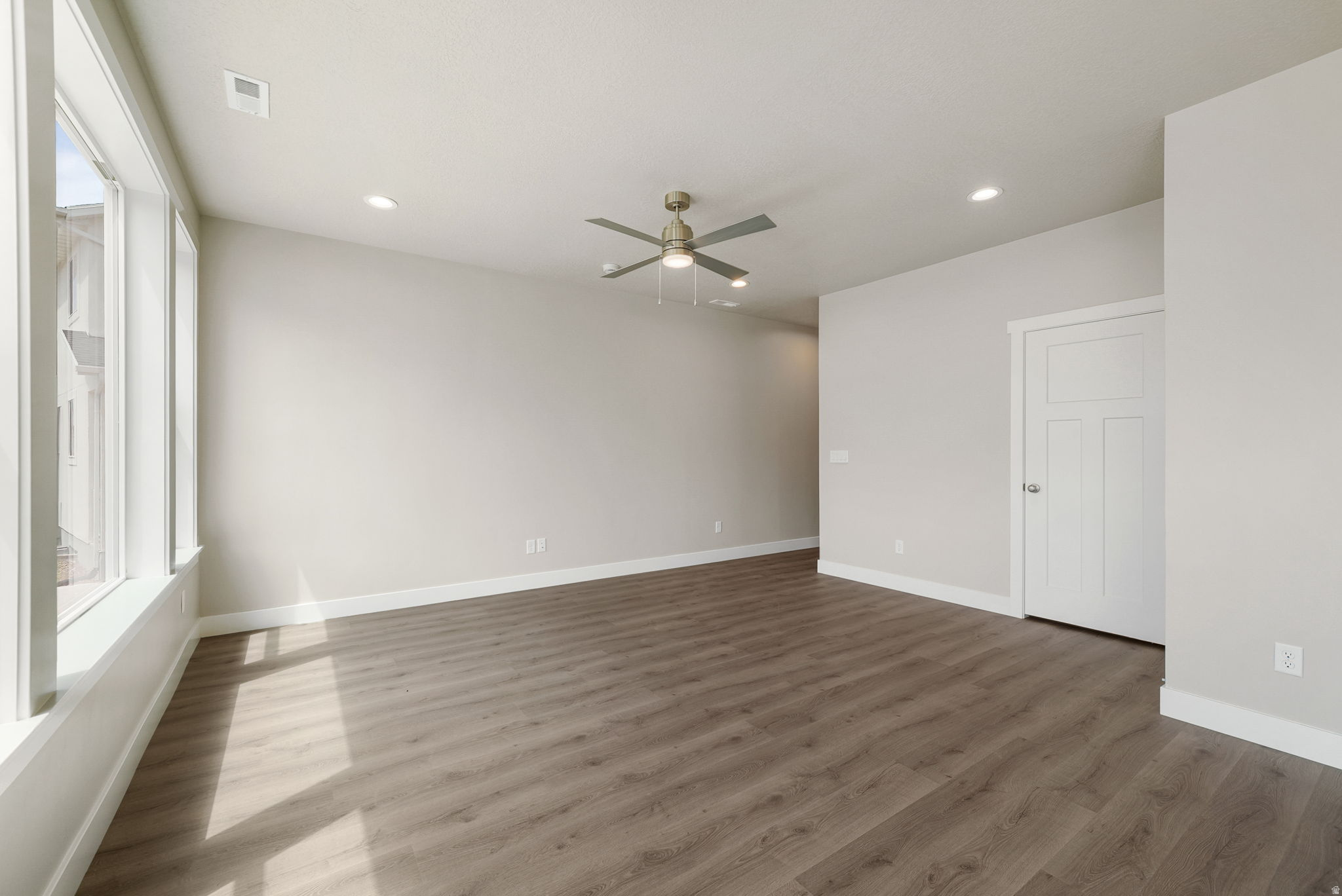 APPLE HOLLOW AT THE ORCHARDS - Residential
