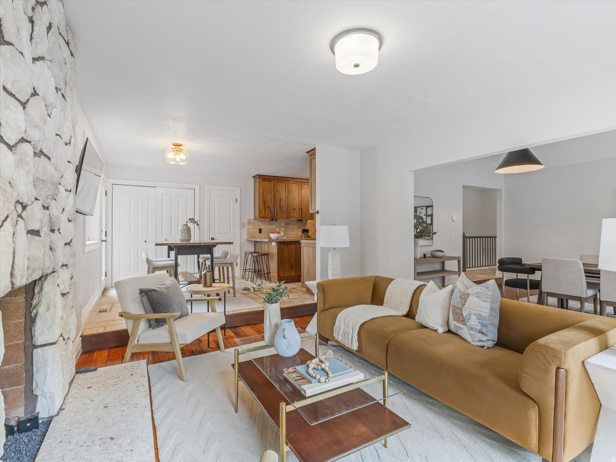 EL REY PARK - Residential