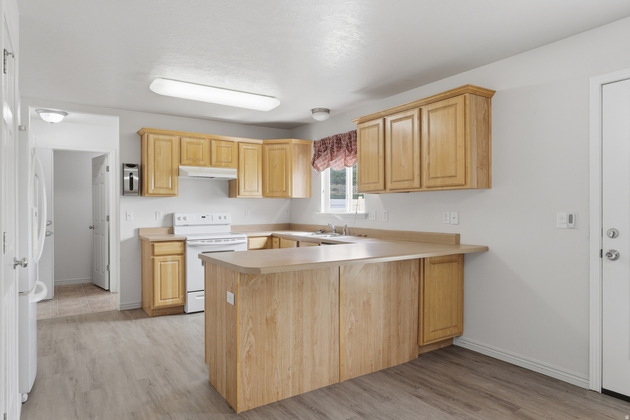 SANTAQUIN MEADOWS - Residential