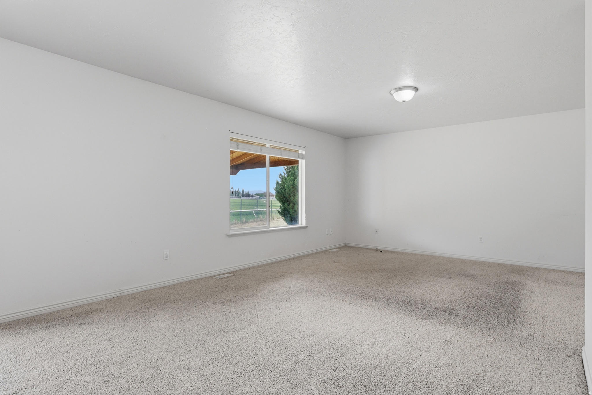SANTAQUIN MEADOWS - Residential