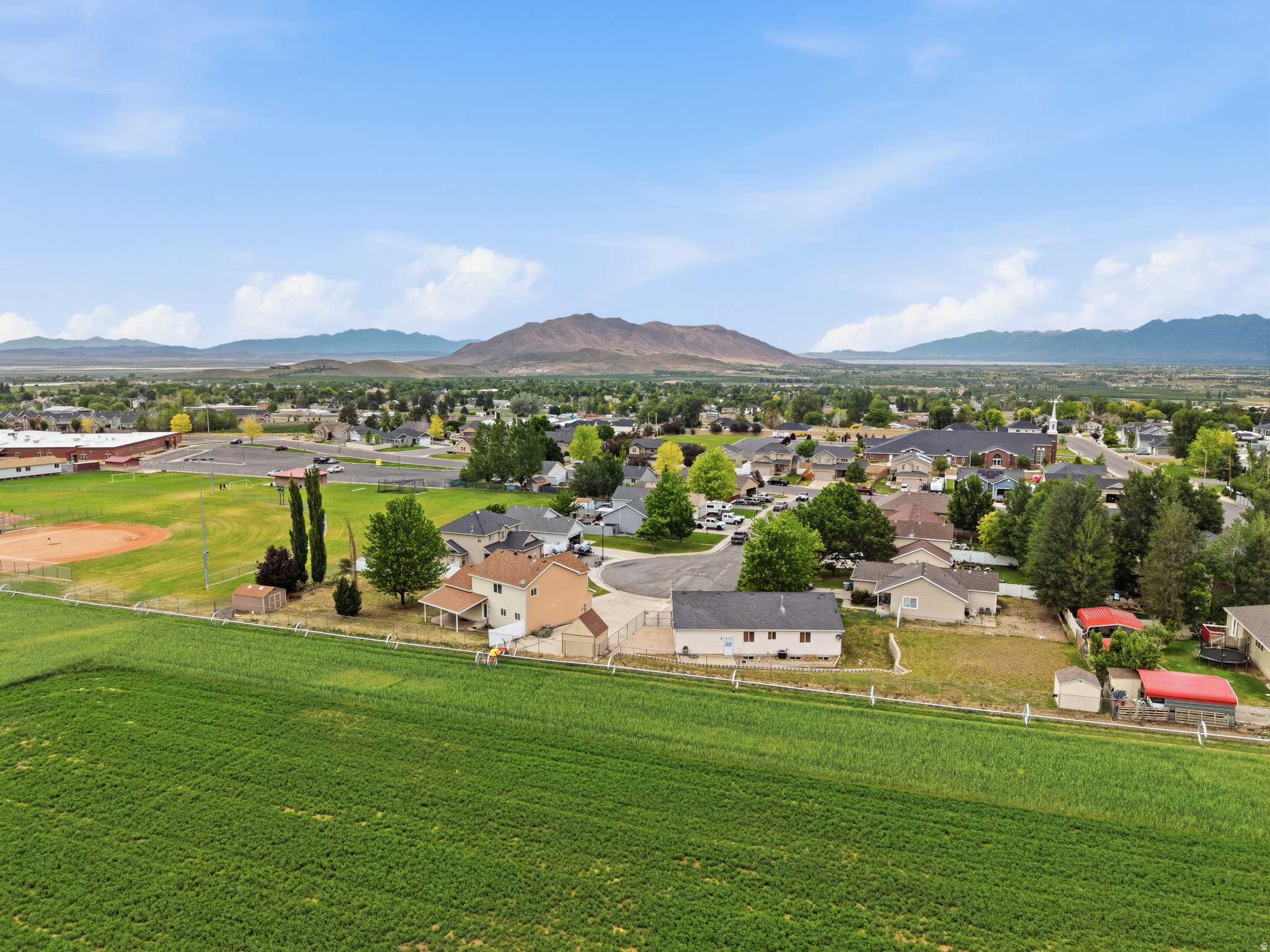 SANTAQUIN MEADOWS - Residential