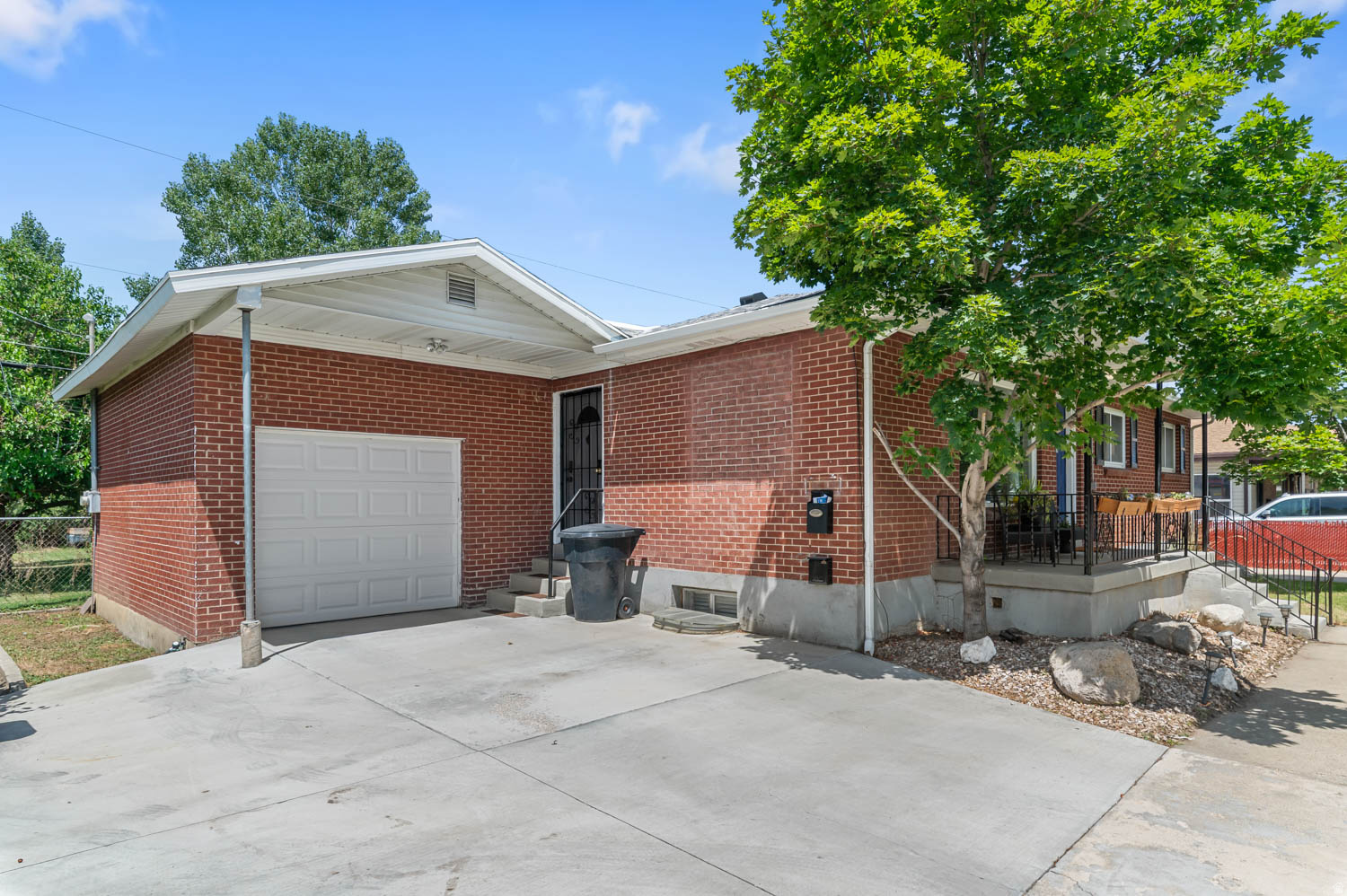 GOLD SUBDIVISION - Residential