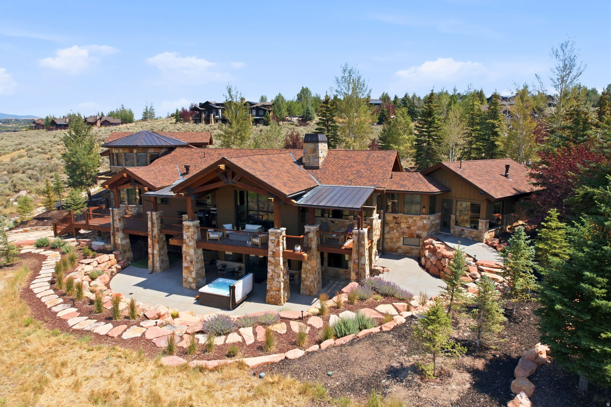 PROMONTORY - Residential