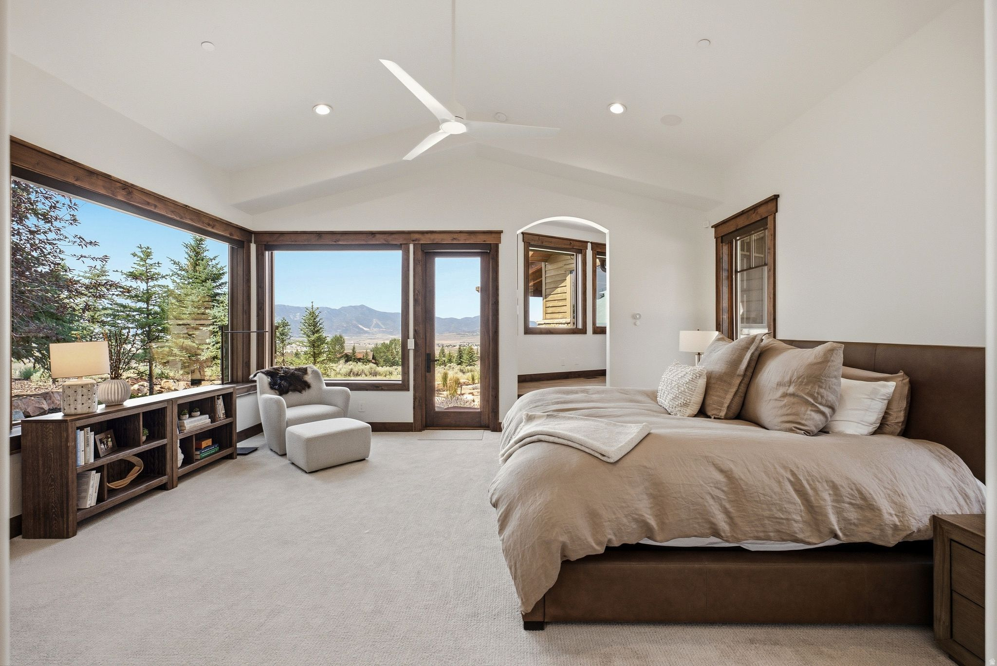 PROMONTORY - Residential