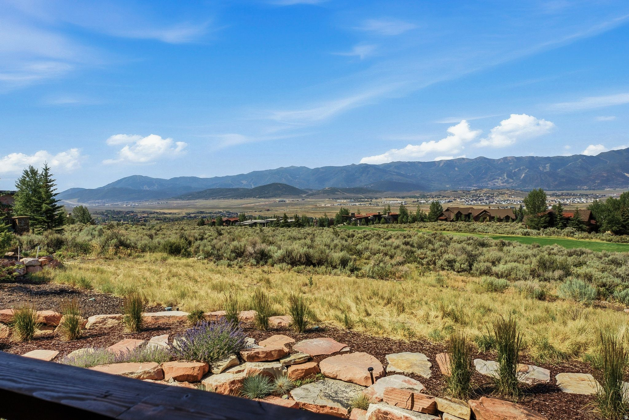 PROMONTORY - Residential