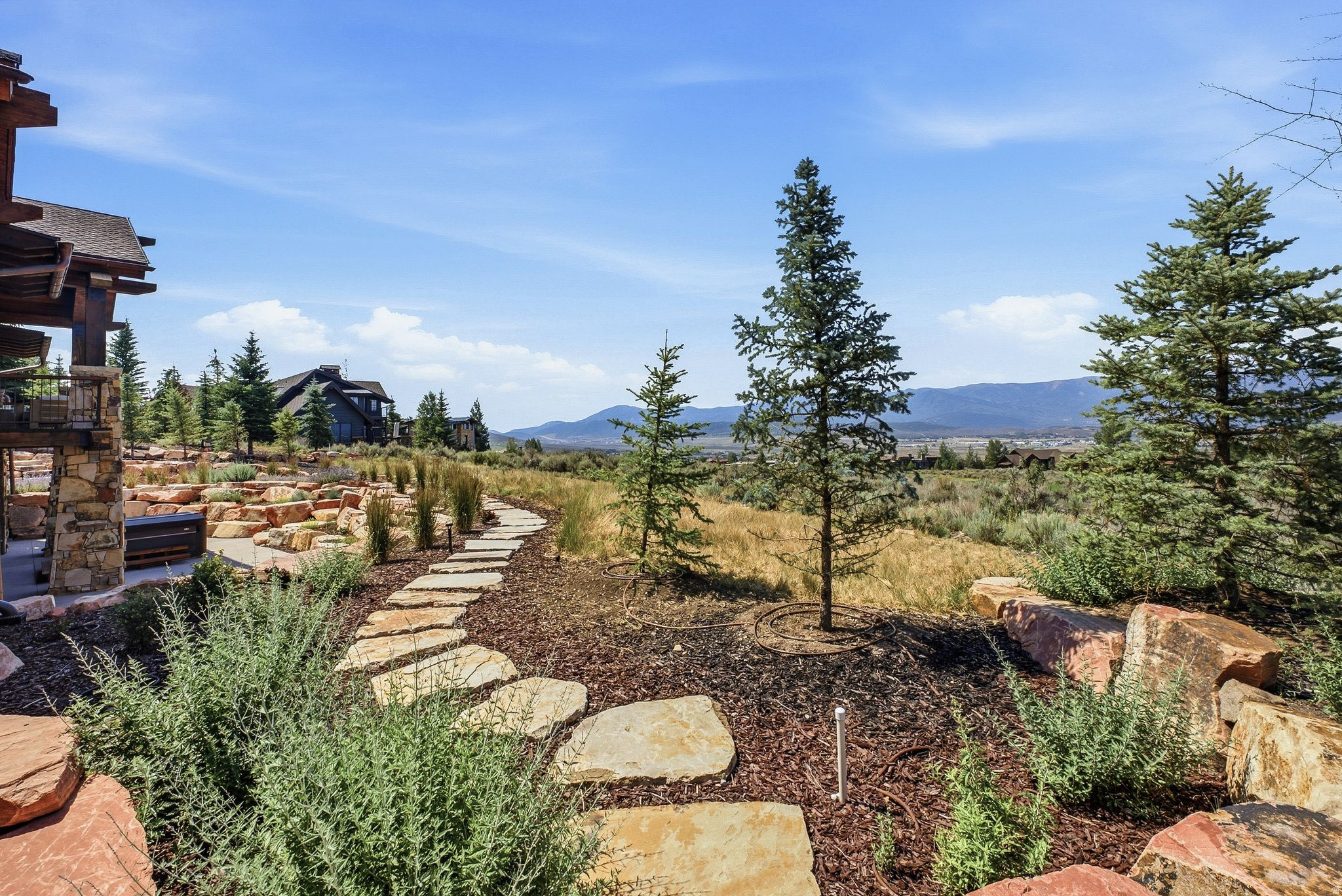 PROMONTORY - Residential
