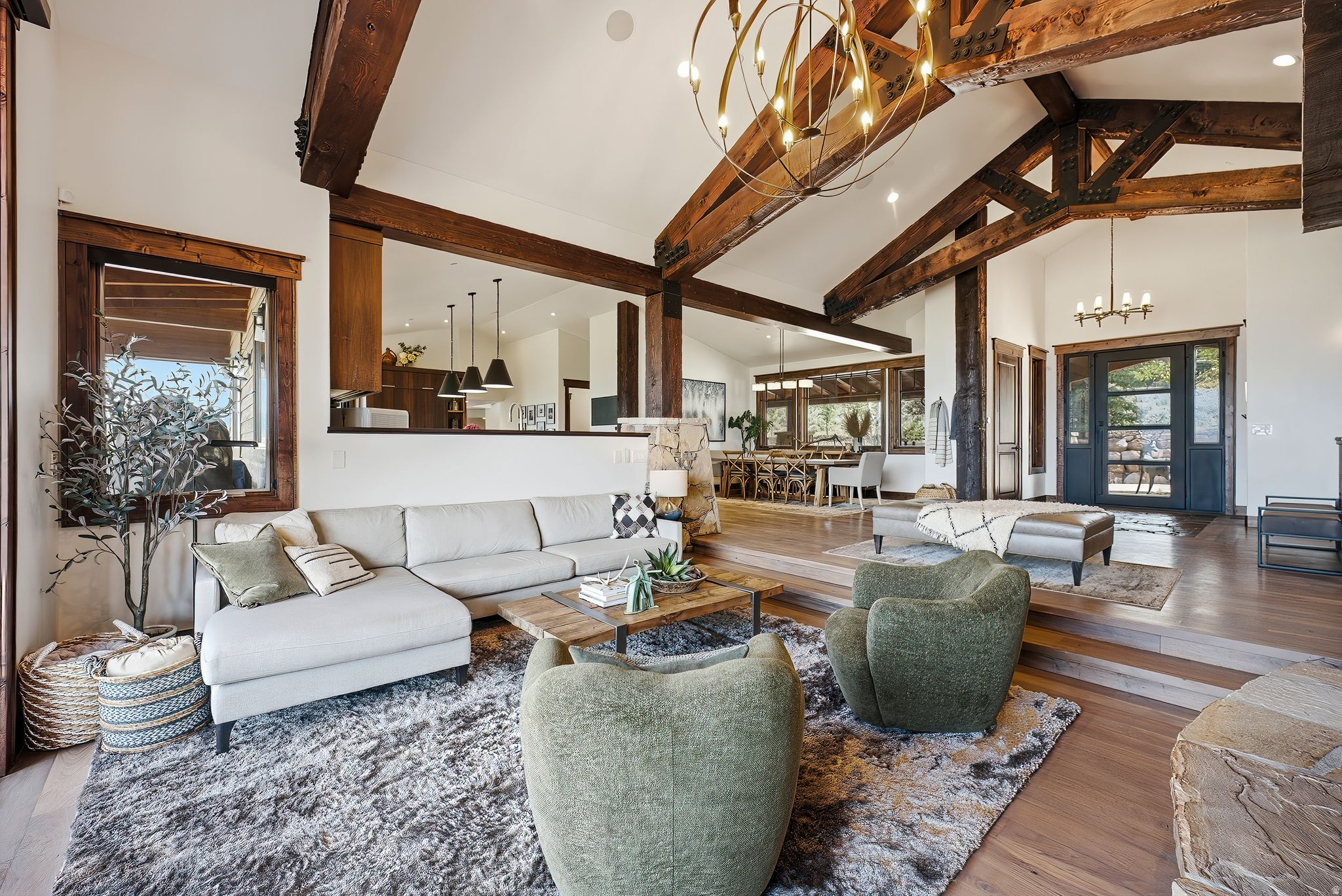 PROMONTORY - Residential