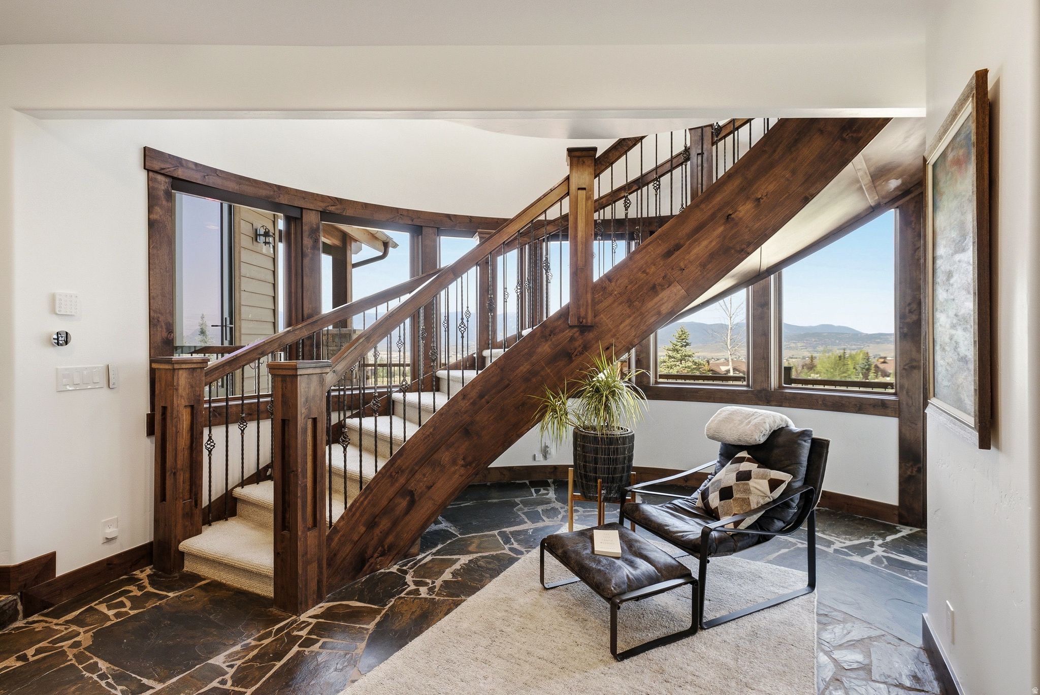 PROMONTORY - Residential