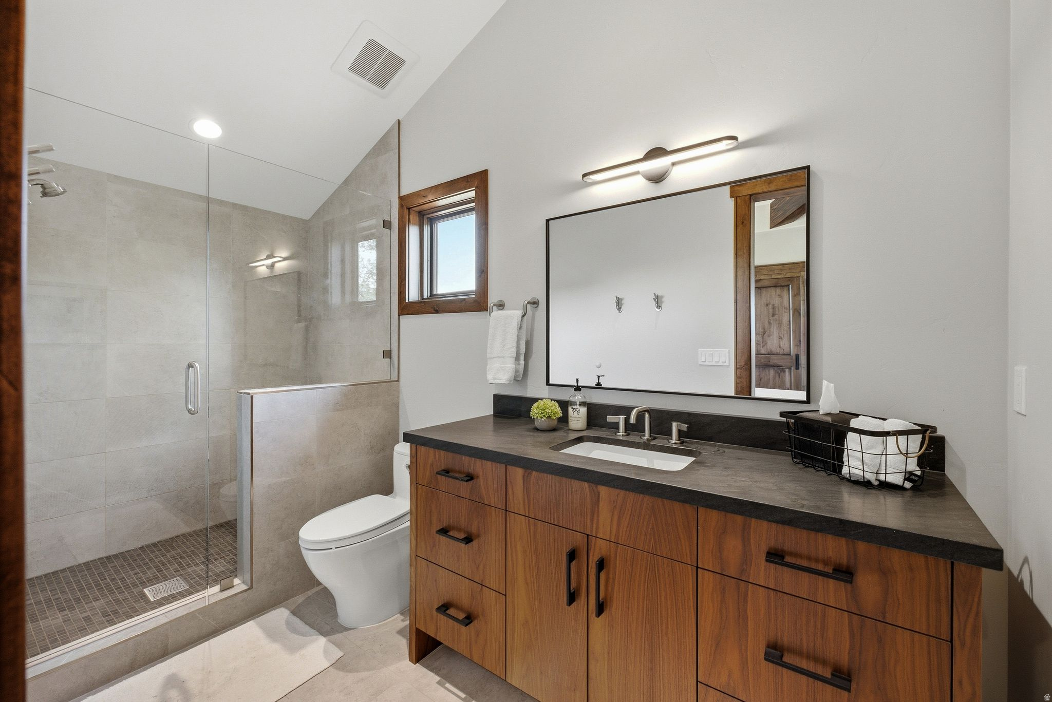 PROMONTORY - Residential