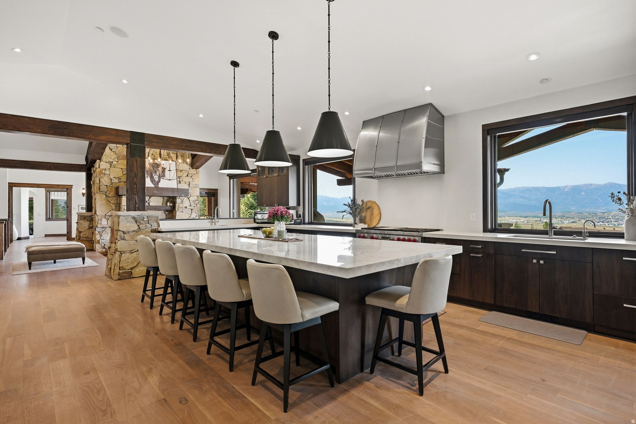 PROMONTORY - Residential