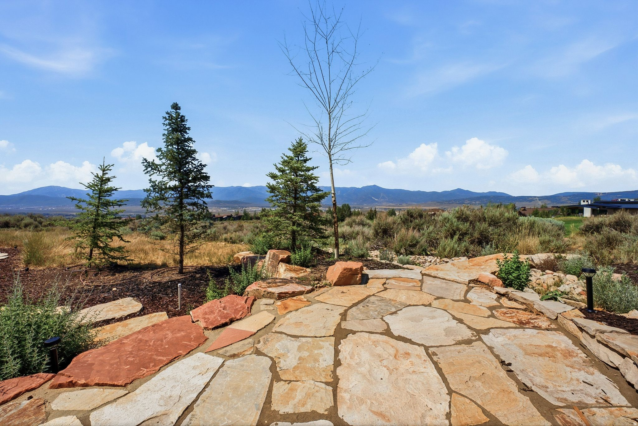 PROMONTORY - Residential