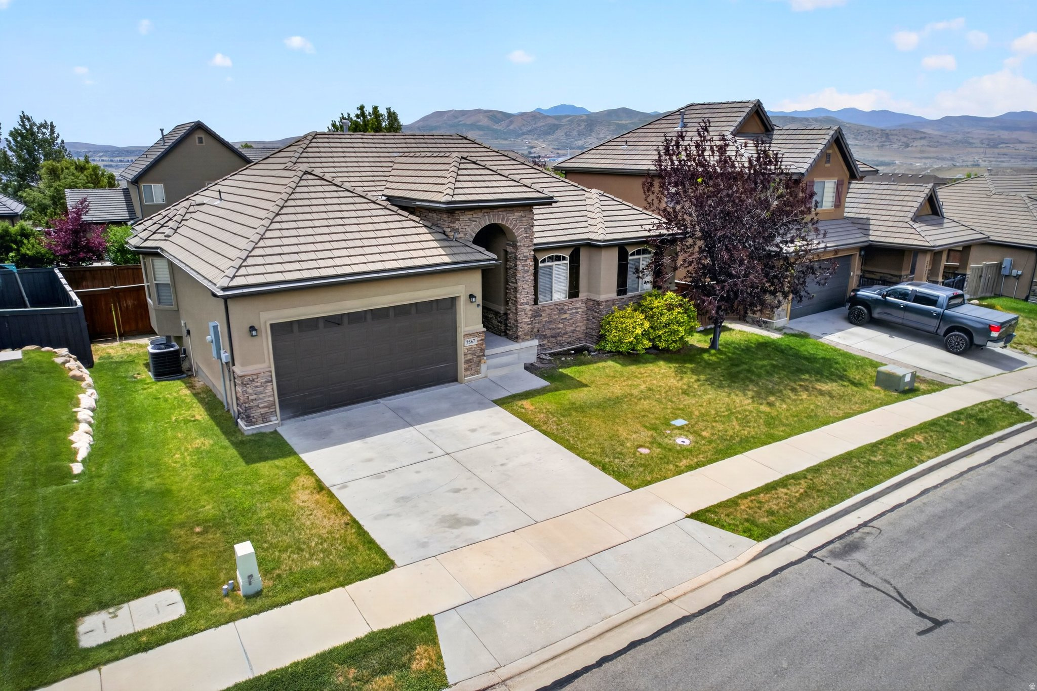 RIDGE - Residential