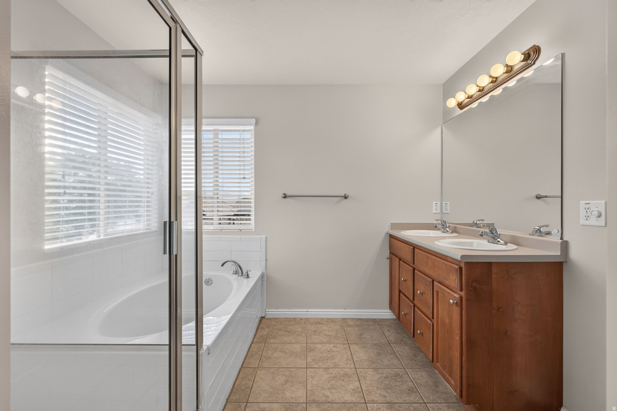 RIDGE - Residential