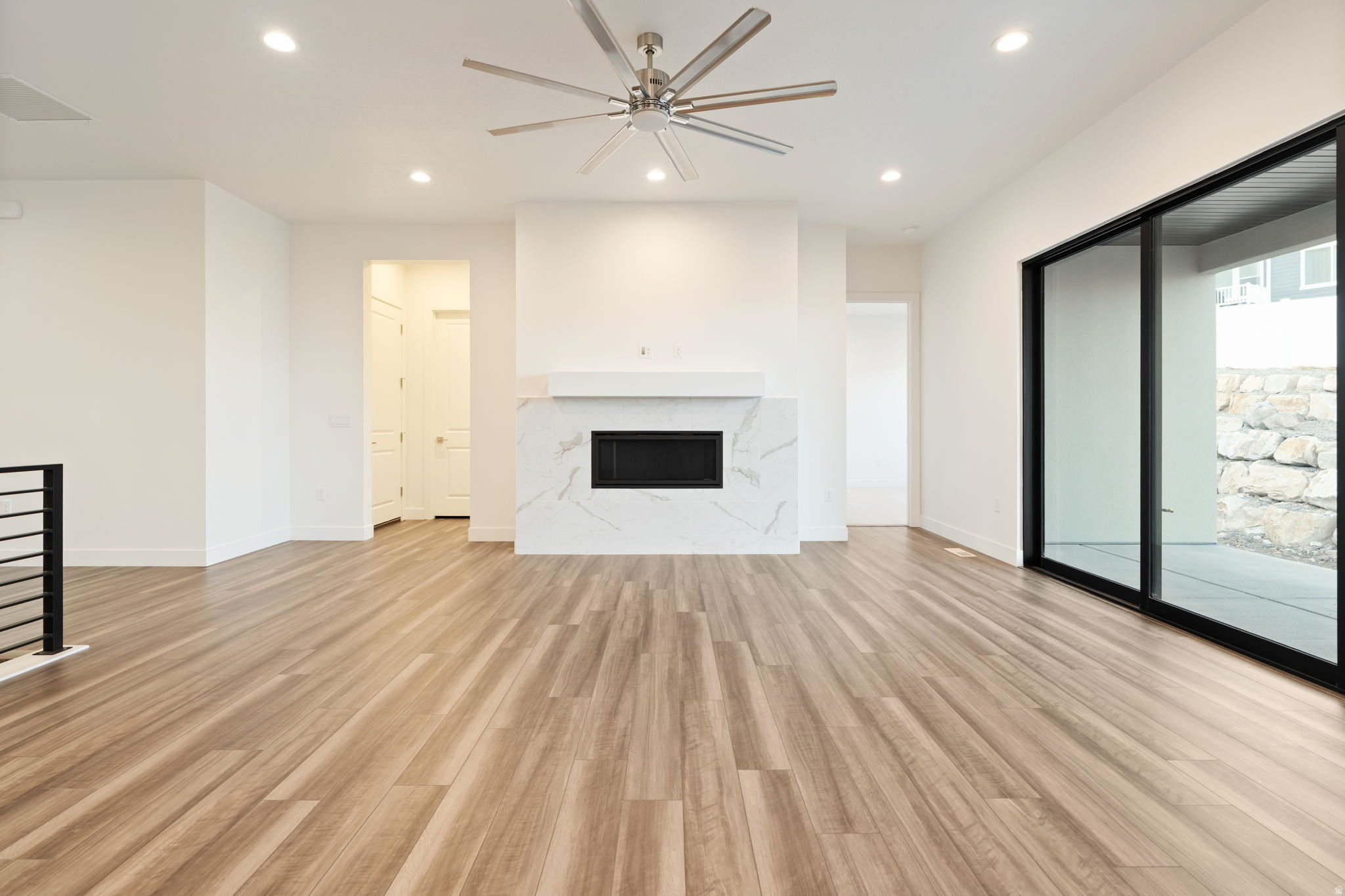 WESTLAKE VISTAS - Residential