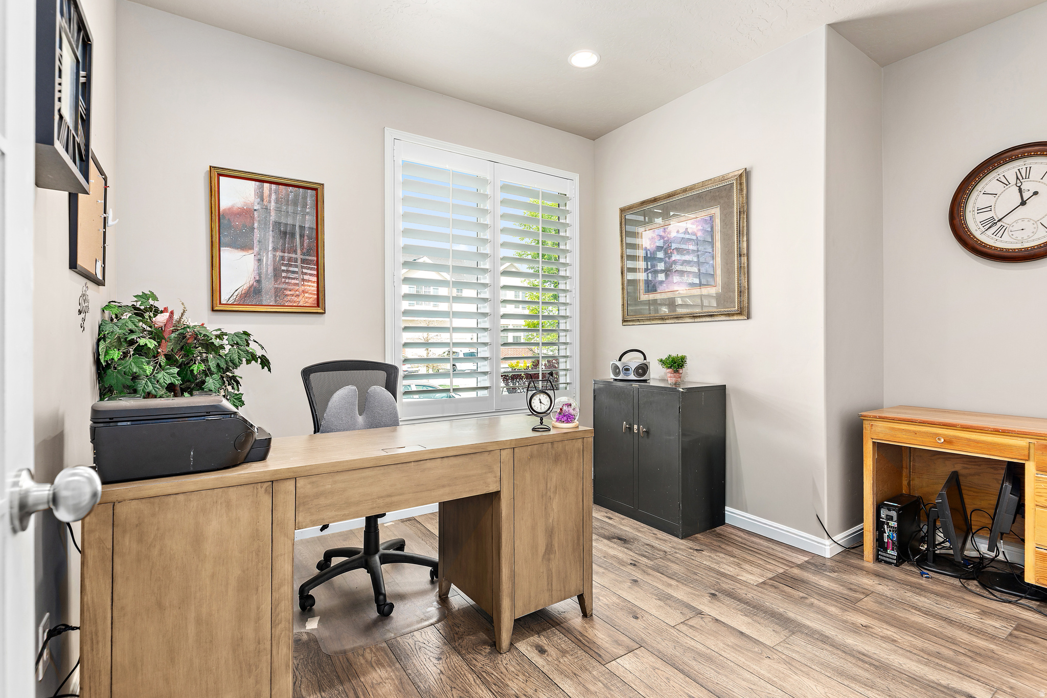BROADVIEW SHORES - Residential