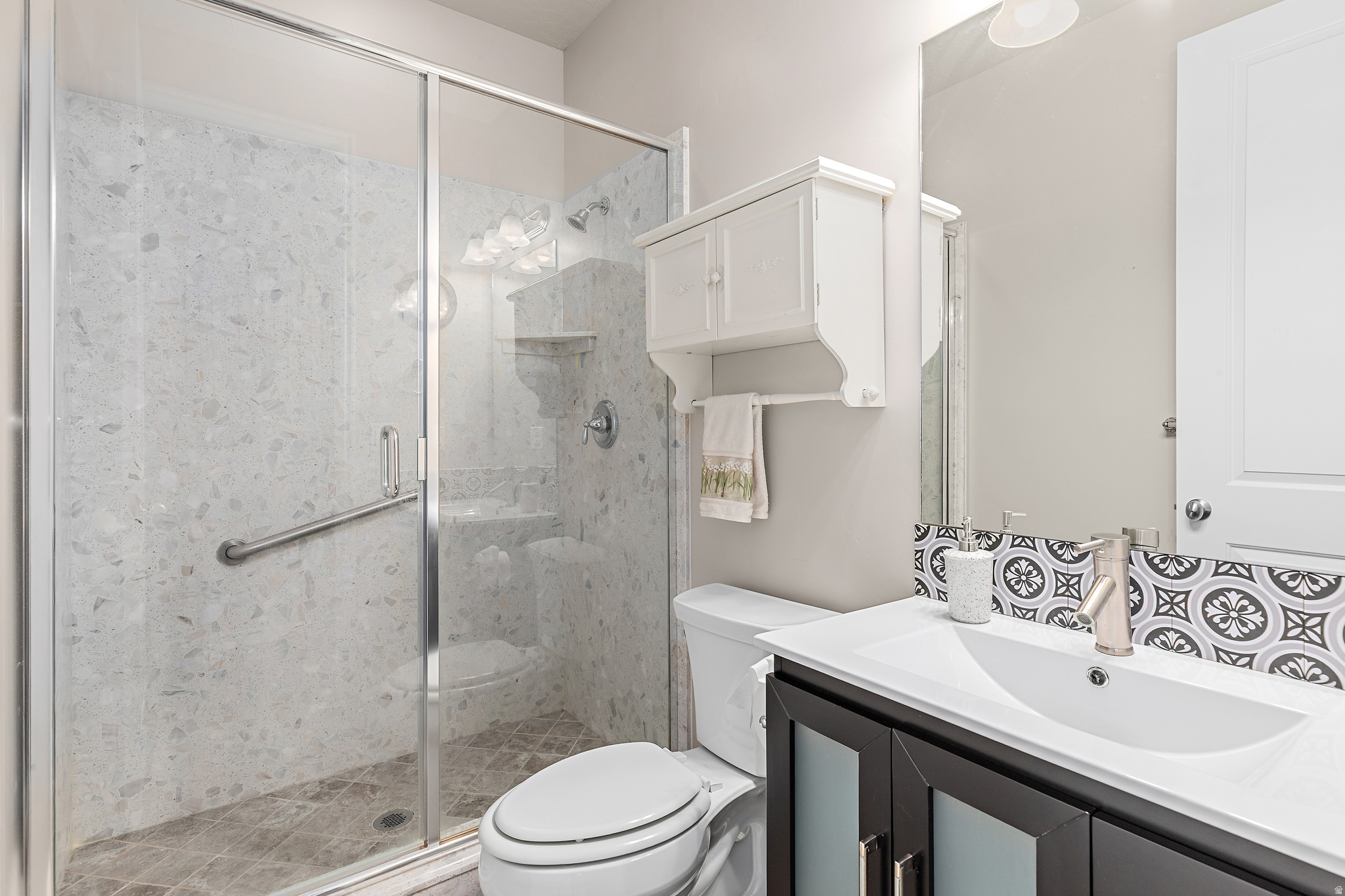 BROADVIEW SHORES - Residential